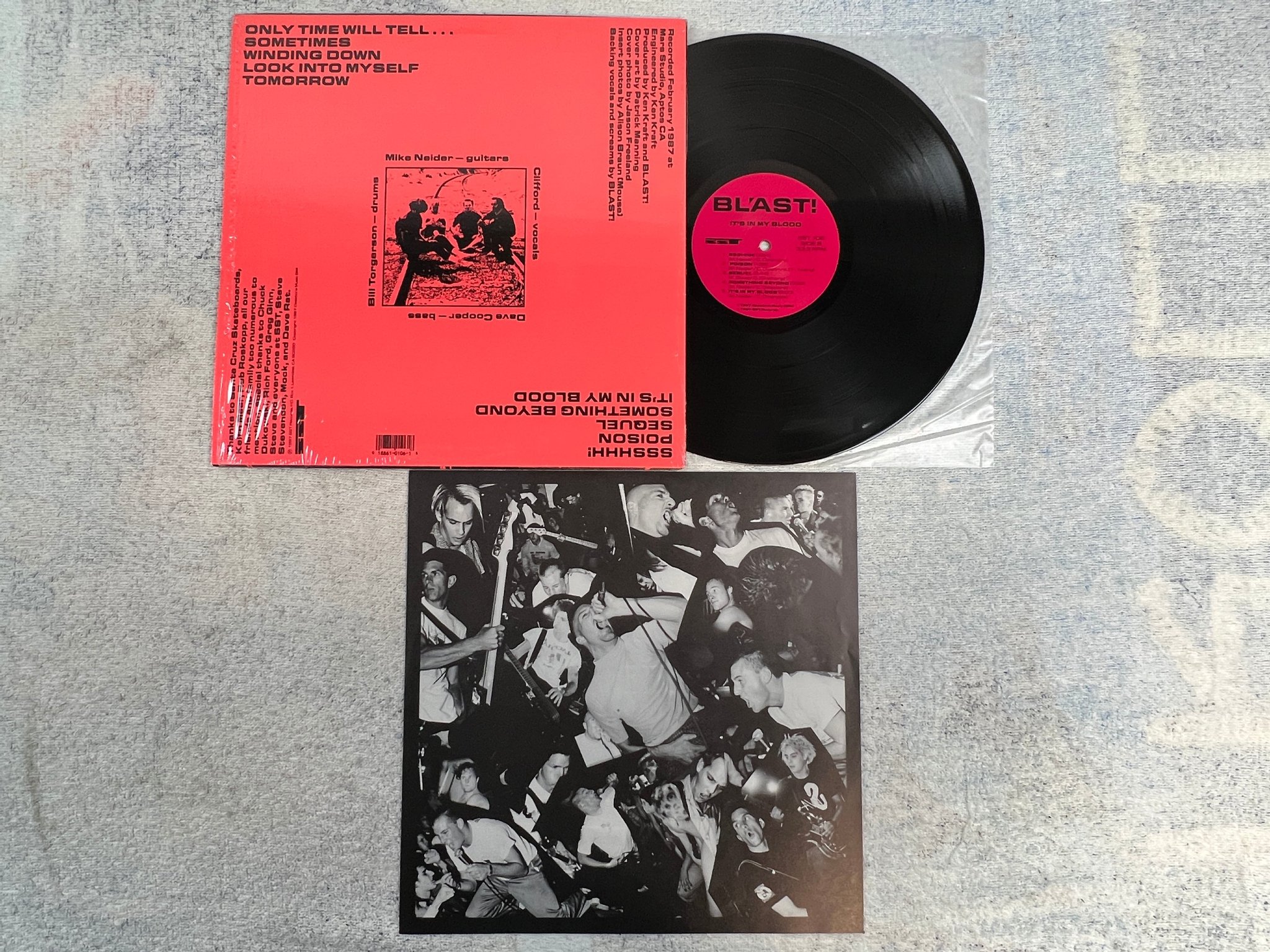 Omslagsbild för skivan BLAST !  it's in my blood LP -87 US SST 106 hardcore 