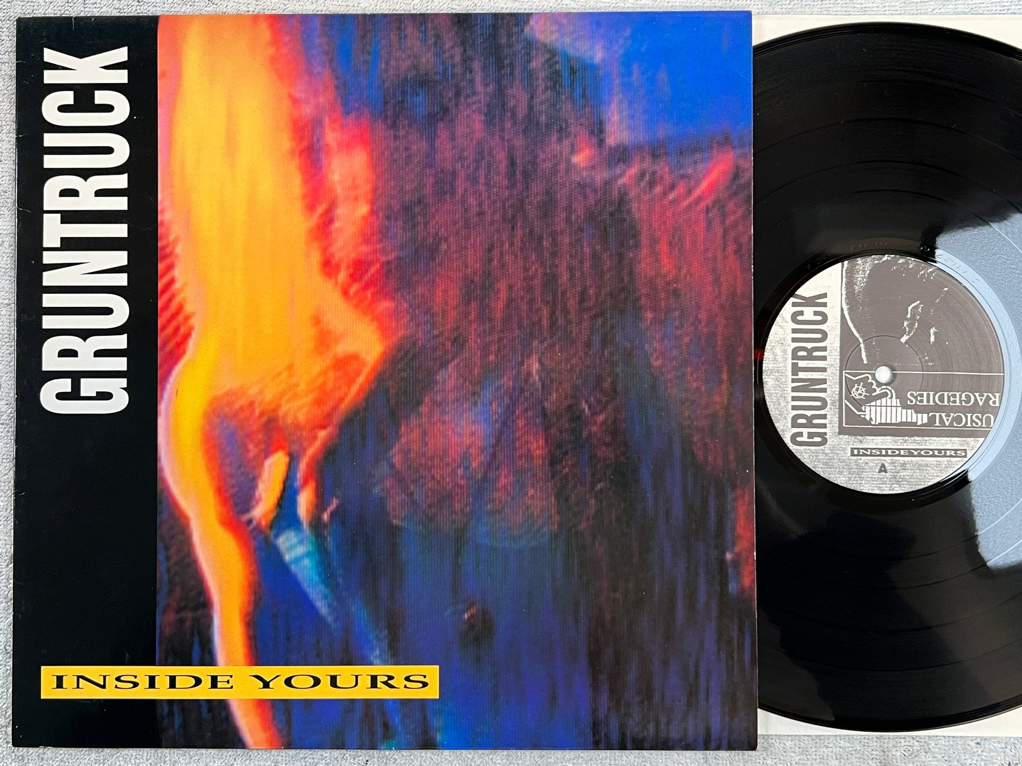 Omslagsbild för skivan GRUNTRUCK inside yours LP -90 Ger Musical Tragedies – MT-110 GRUNGE
