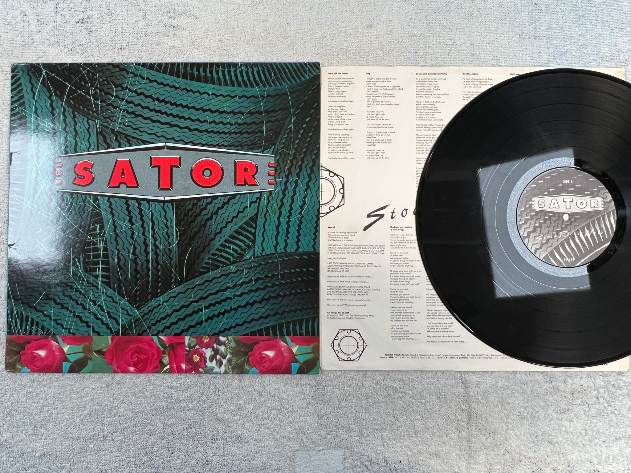 Omslagsbild för skivan SATOR Stock Rocker Nuts LP -90 Swe RADIUM 226.05 RA 063 autographs