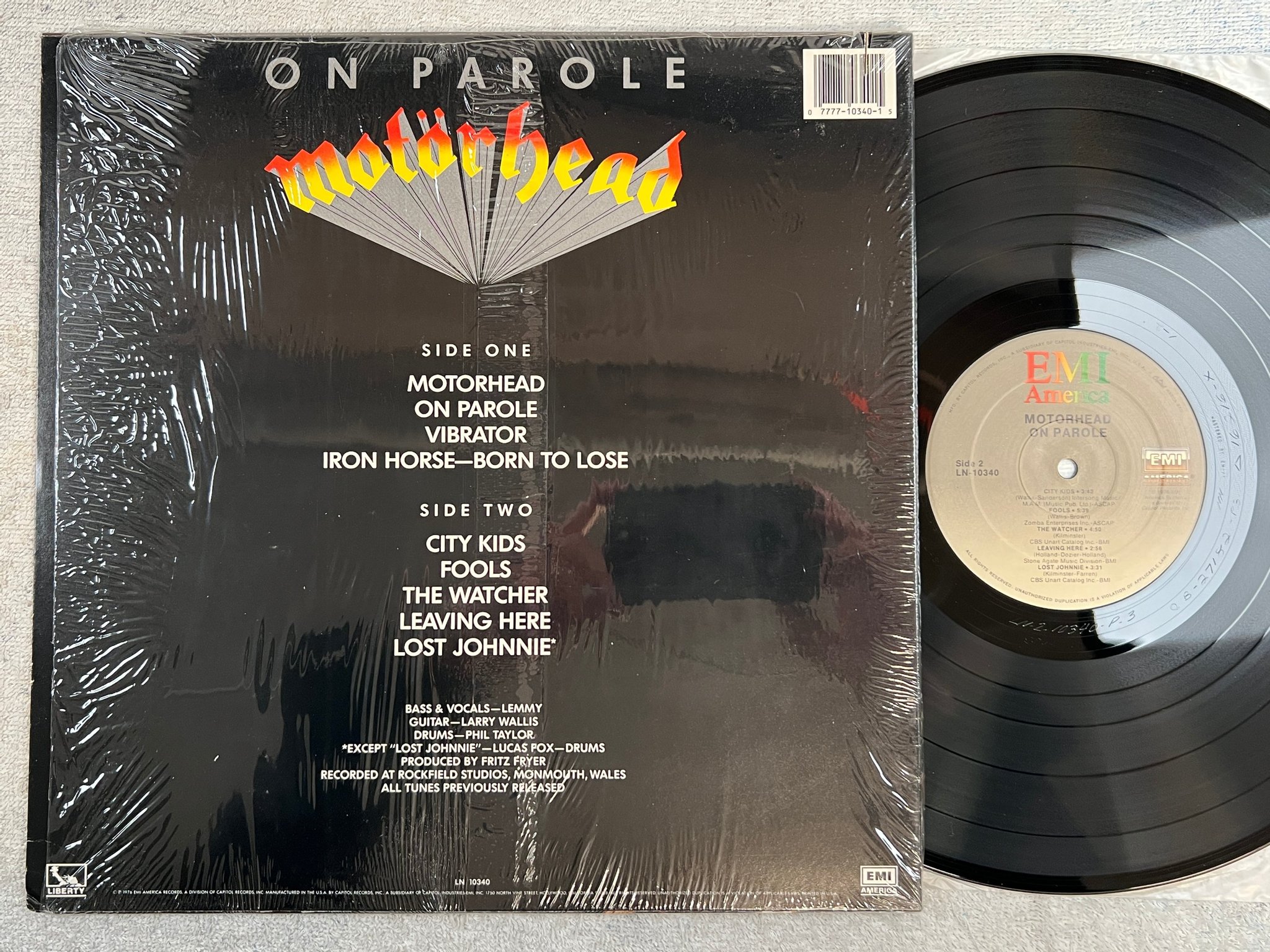 Omslagsbild för skivan MOTÖRHEAD on parole LP re US EMI AMERICA LN-10340