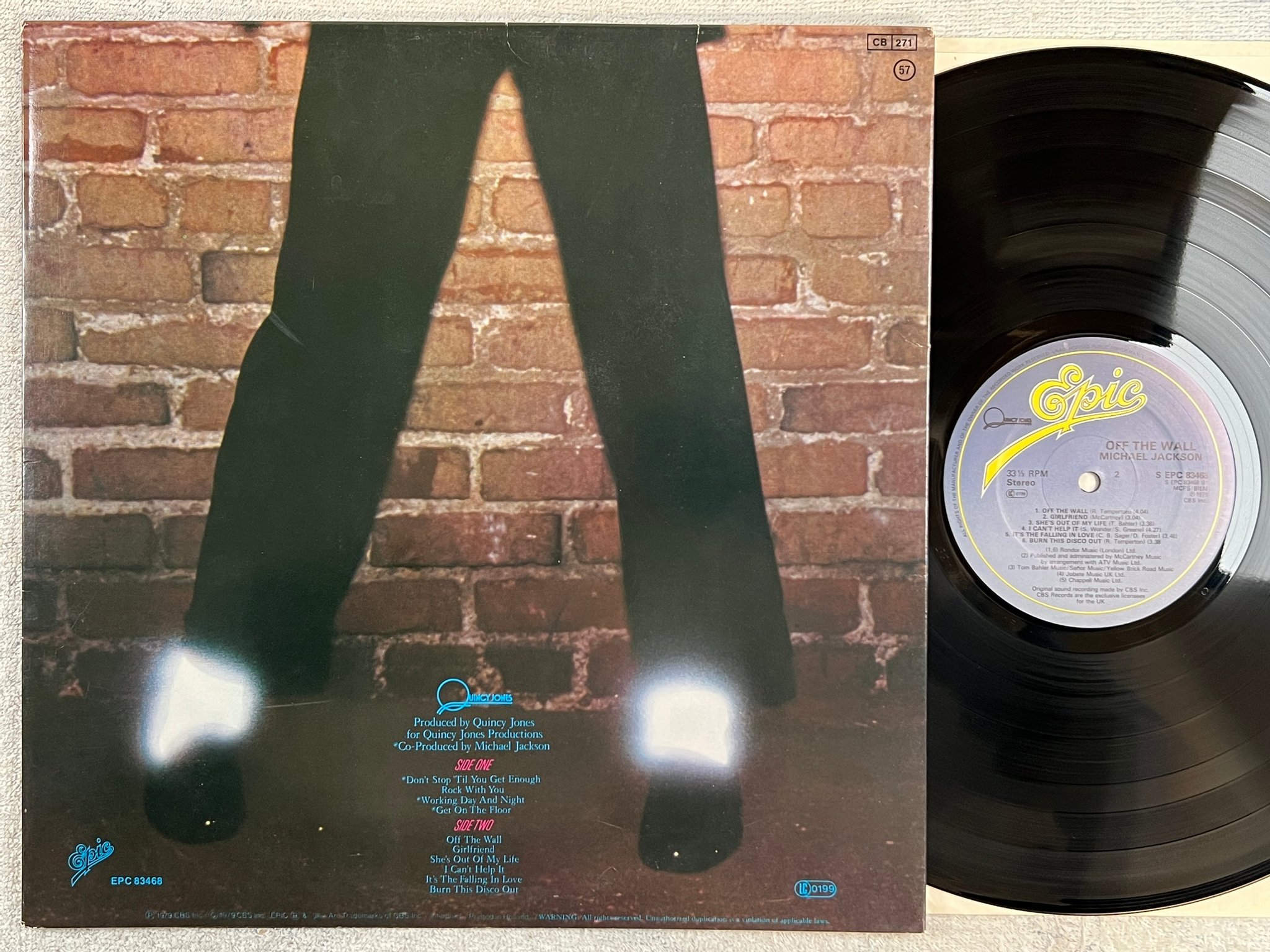 Omslagsbild för skivan MICHAEL JACKSON off the wall LP -79 UK EPIC S EPC 83468 classic !!!