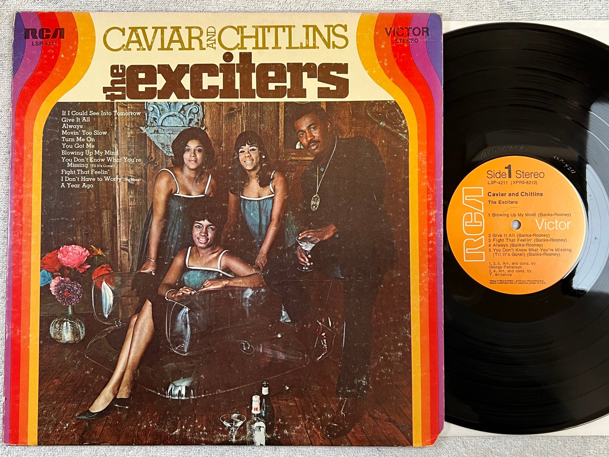 Omslagsbild för skivan THE EXCITERS caviar and chitlins LP -69 US RCA LSP 4211 ** rare soul **