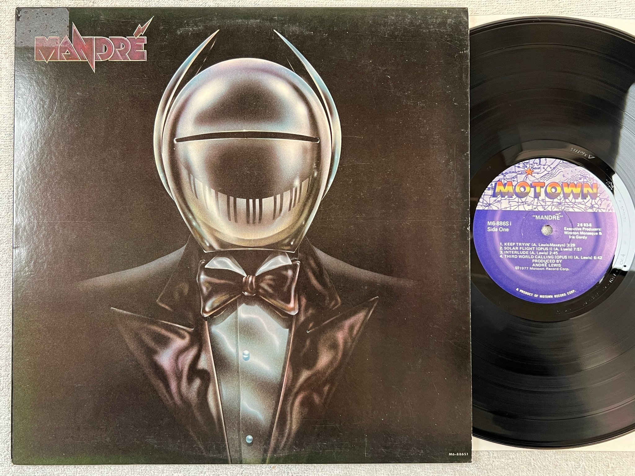 Omslagsbild för skivan MANDRE s/t LP -77 US MOTOWN M6-886S1 