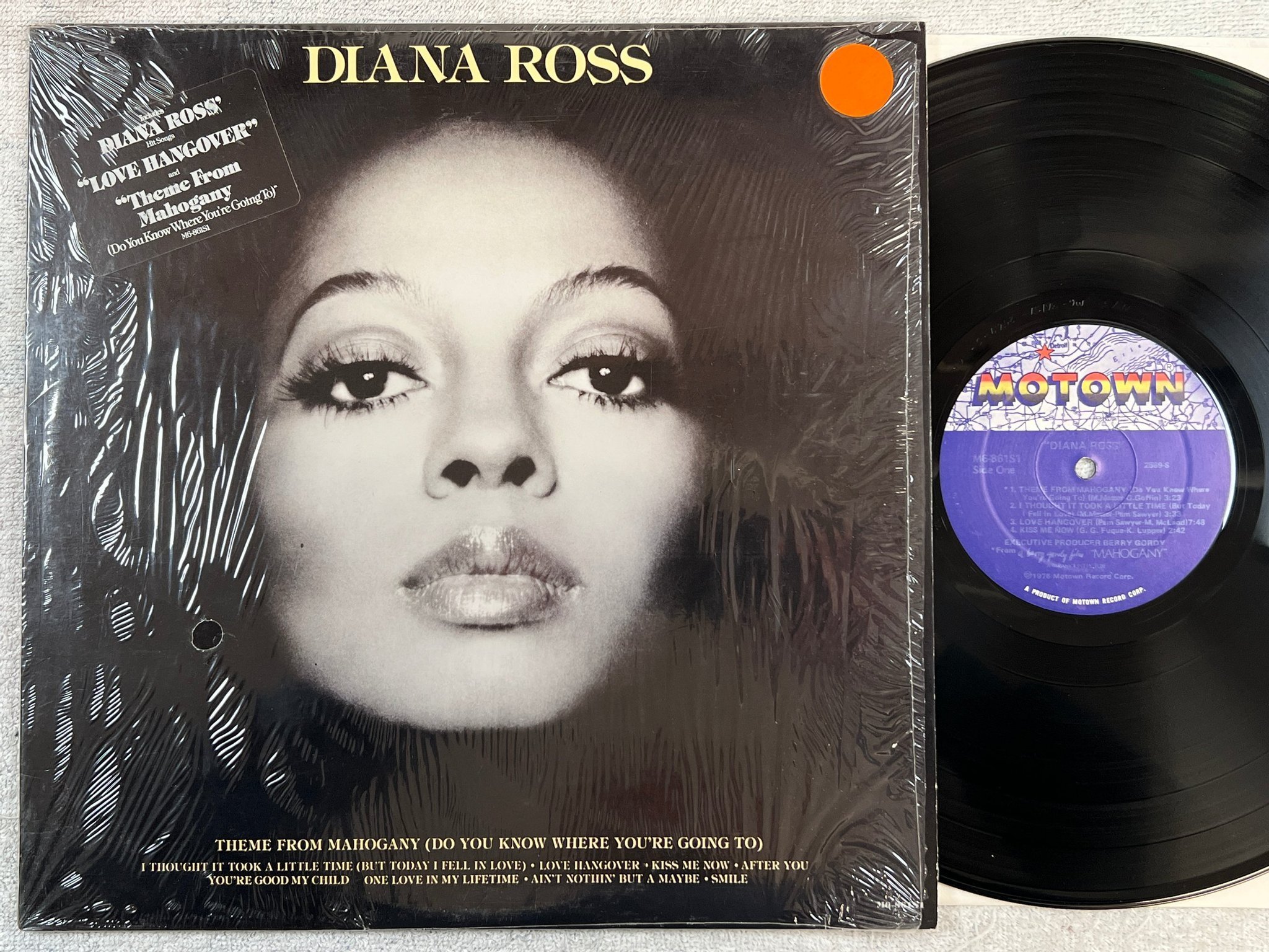Omslagsbild för skivan DIANA ROSS s/t LP  -76 US MOTOWN M6-861S1 "love hangover"