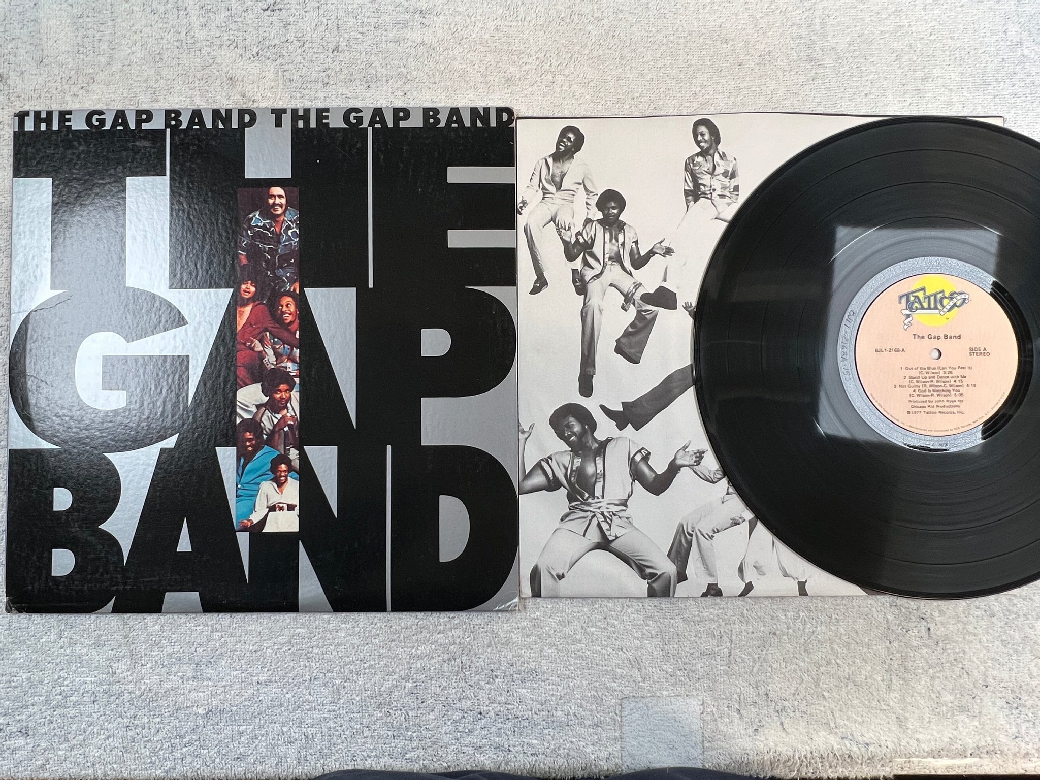 Omslagsbild för skivan THE GAP BAND s/t LP -77 US TATTOO BJL1-2168