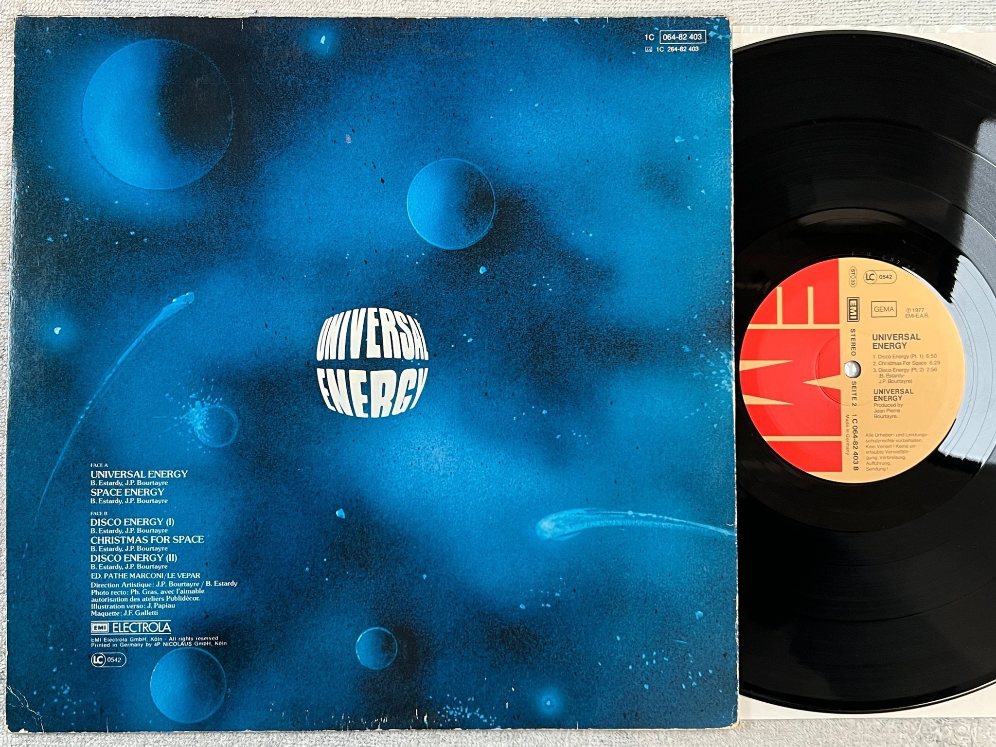Omslagsbild för skivan UNIVERSAL ENERGY s/t LP -77 Ger EMI 1C 064-82403