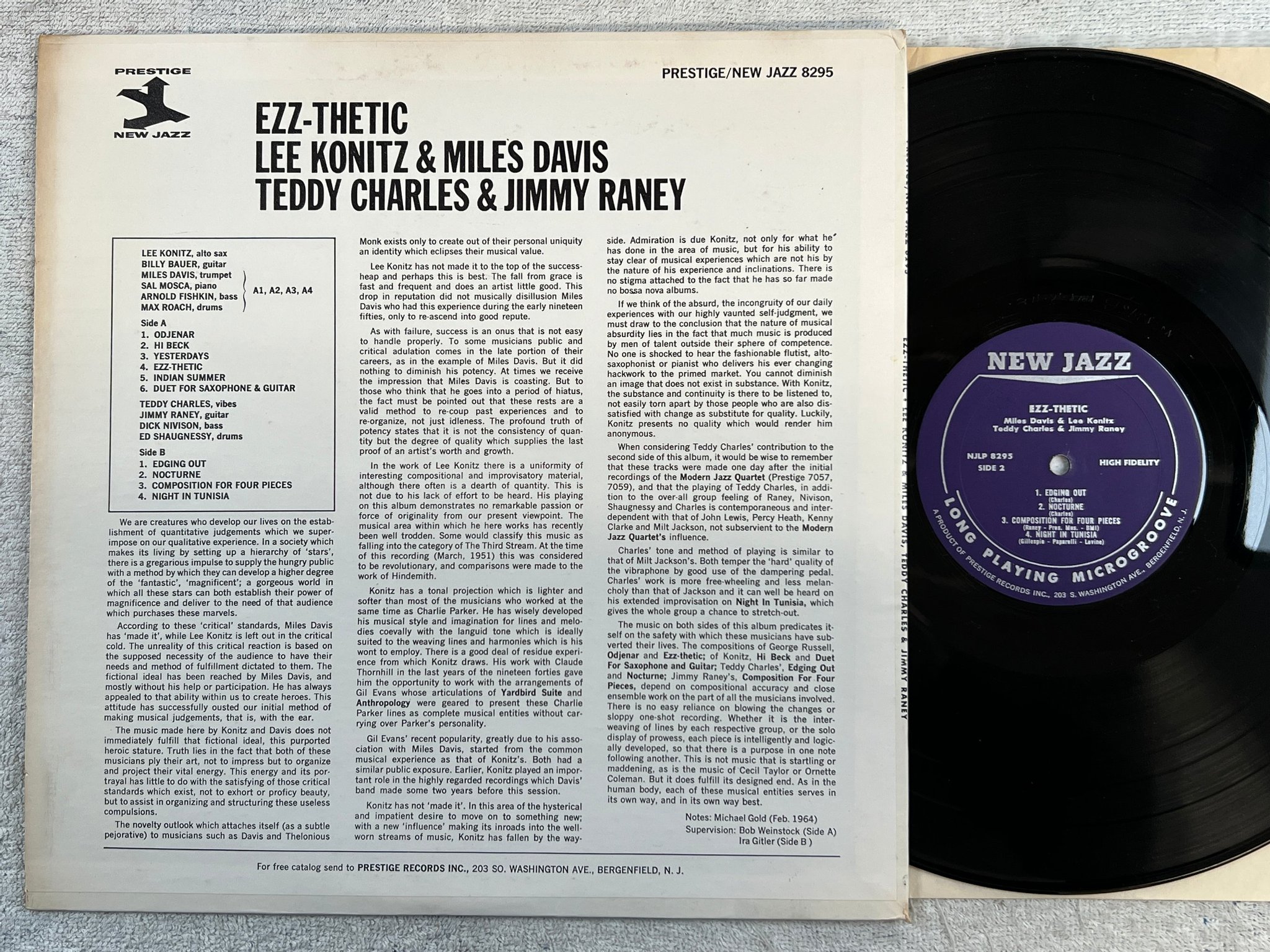 Omslagsbild för skivan LEE KONITZ ezz-thetic LP -64 US NEW JAZZ NJLP 8295