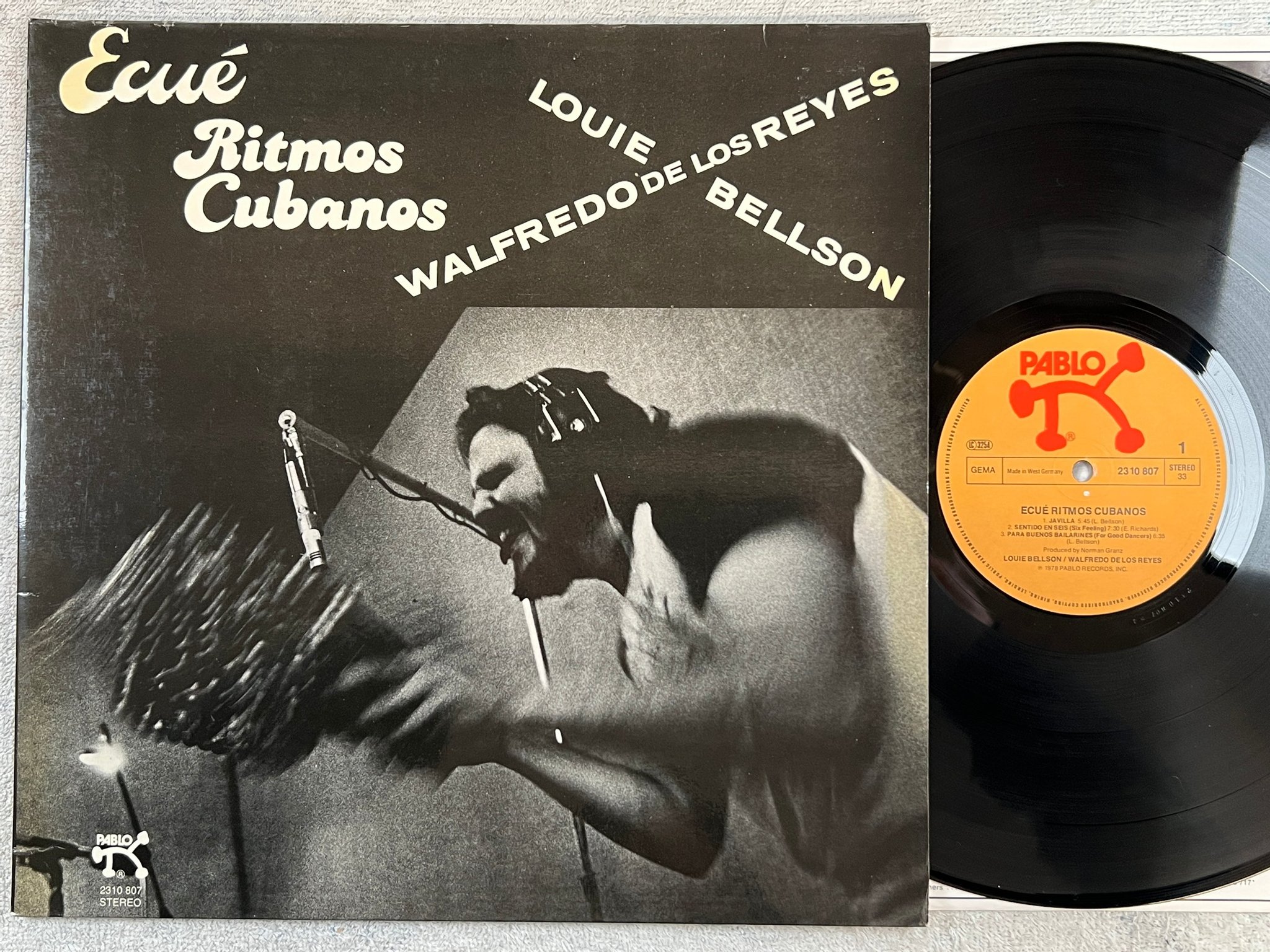 Omslagsbild för skivan WALFREDO DE LOS REYES ecue ritmos cubanos LP -78 Ger PABLO 2310 807