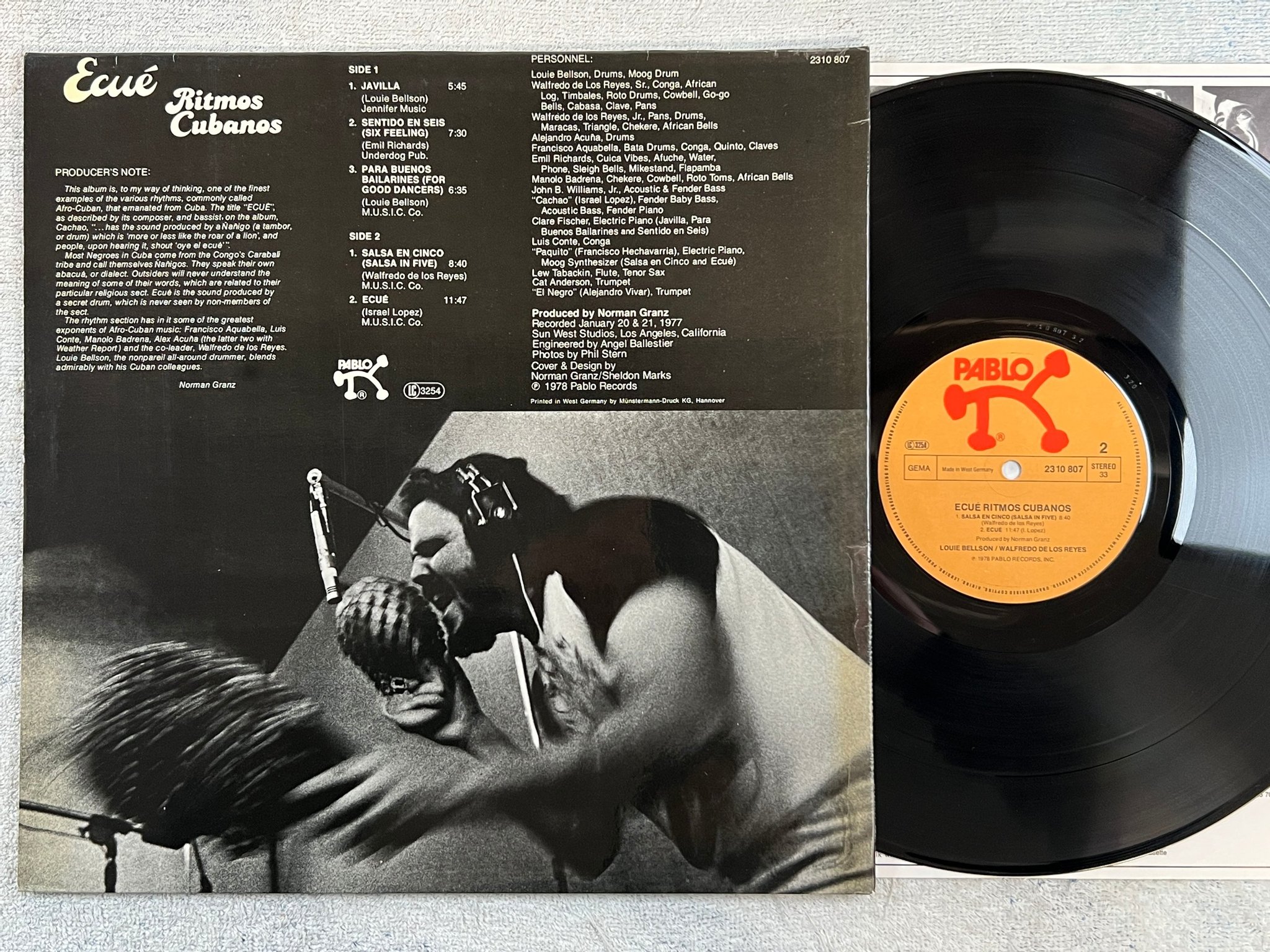 Omslagsbild för skivan WALFREDO DE LOS REYES ecue ritmos cubanos LP -78 Ger PABLO 2310 807