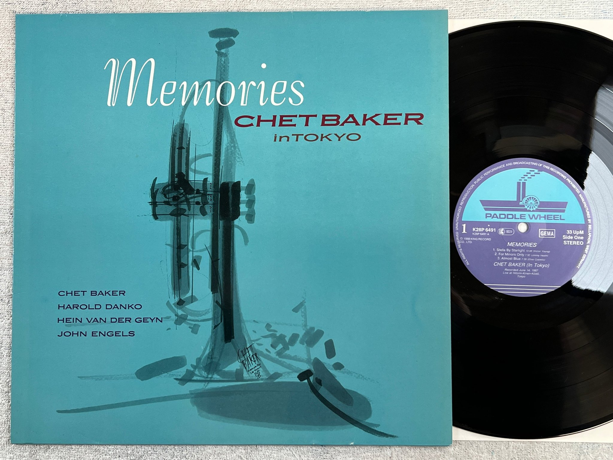 Omslagsbild för skivan CHET BAKER memories LP -88 Ger PADDLE WHEEL K28P 6491