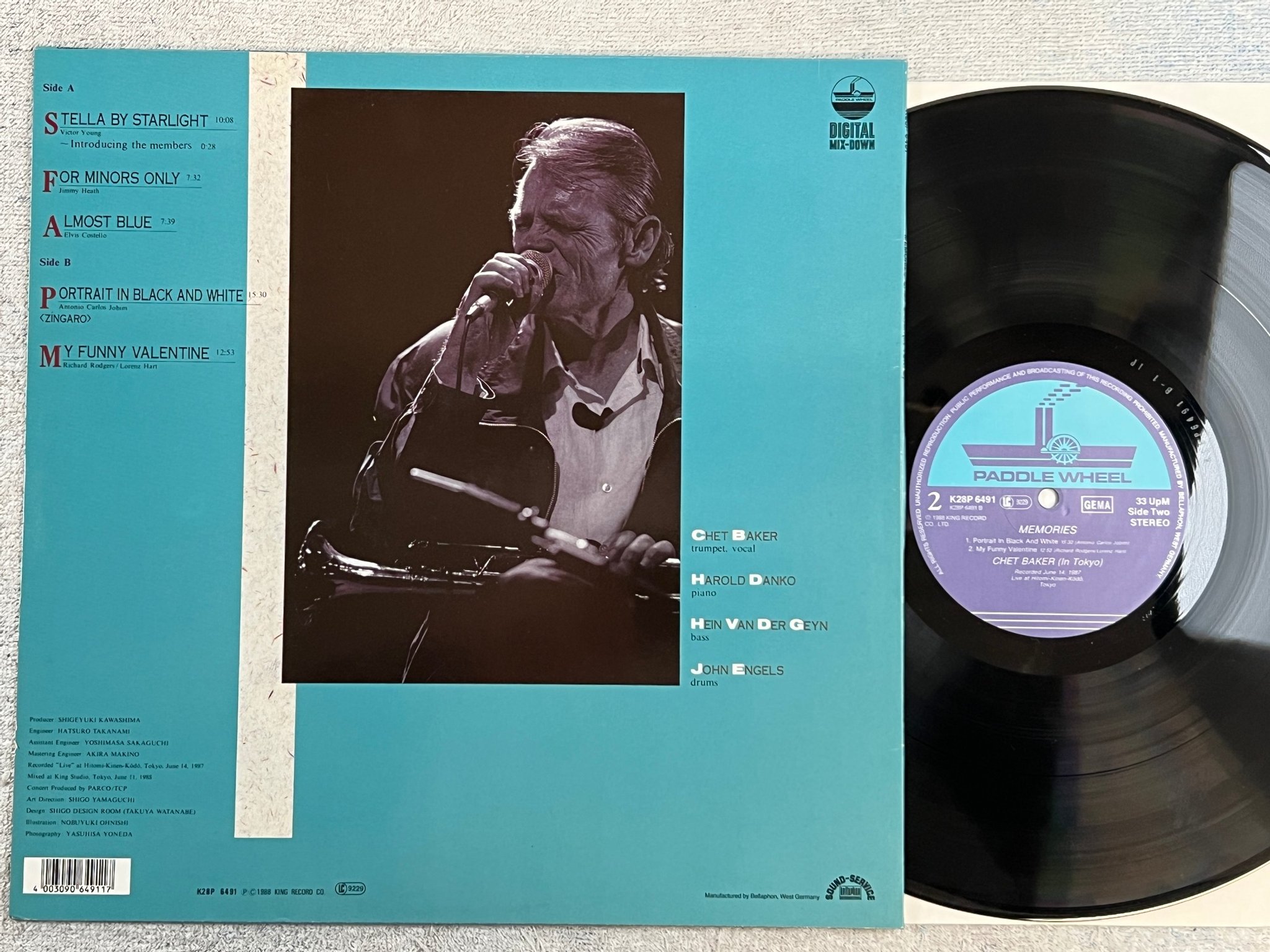 Omslagsbild för skivan CHET BAKER memories LP -88 Ger PADDLE WHEEL K28P 6491