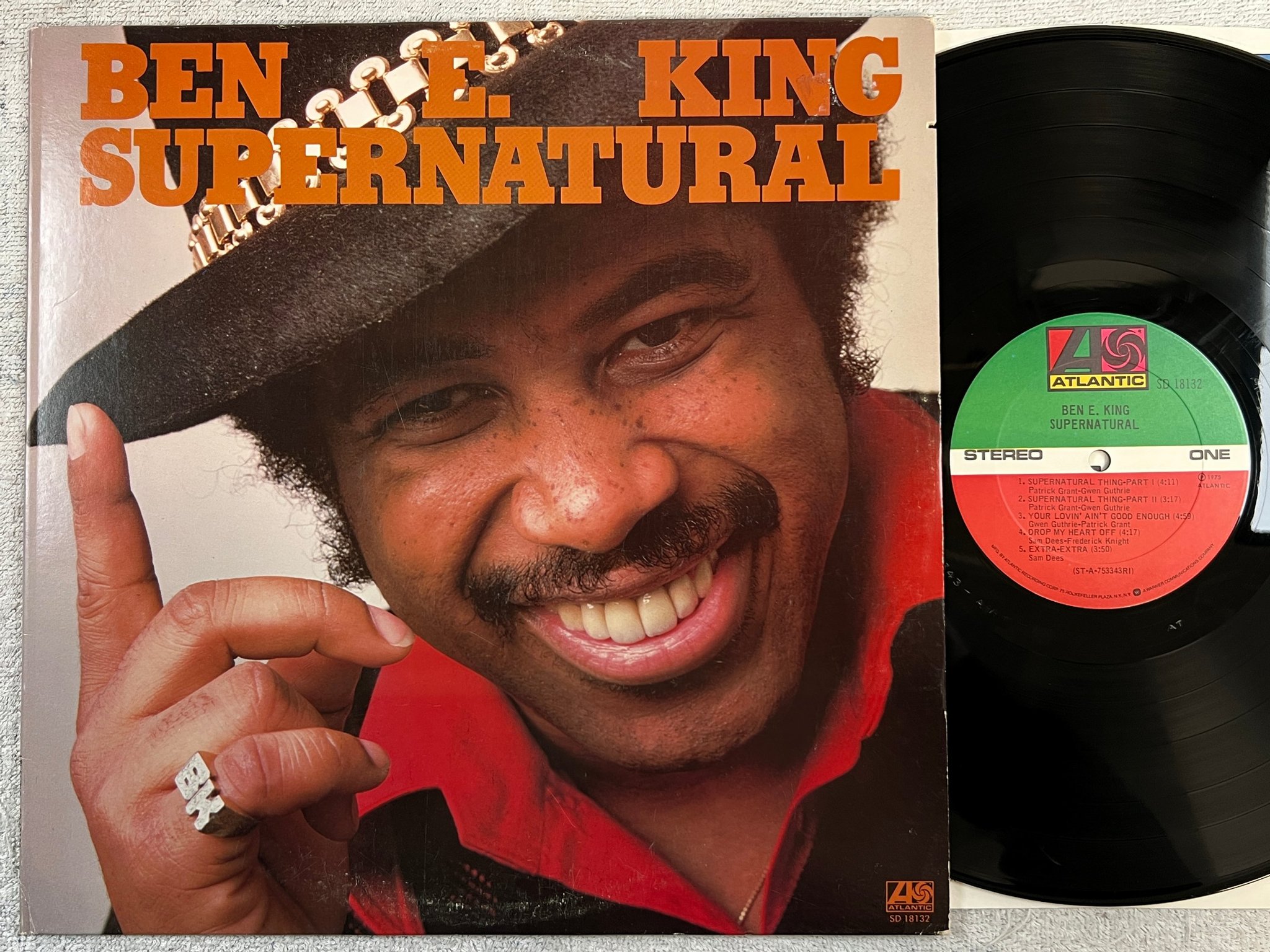 Omslagsbild för skivan BEN E KING supernational LP -75 US ATLANTIC SD 18132