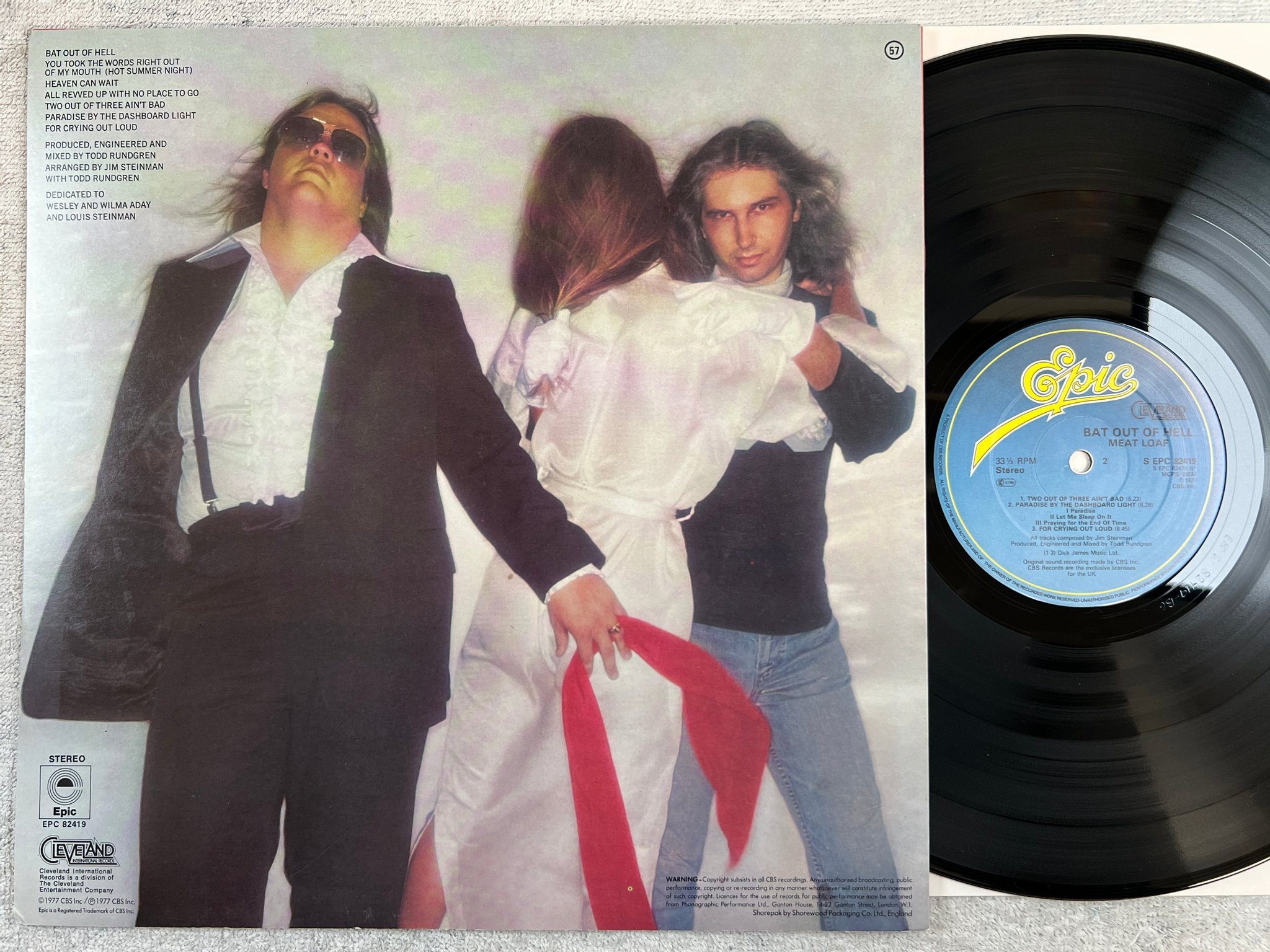 Omslagsbild för skivan MEAT LOAF bat out of hell LP -77 UK EPIC S EPC 82419