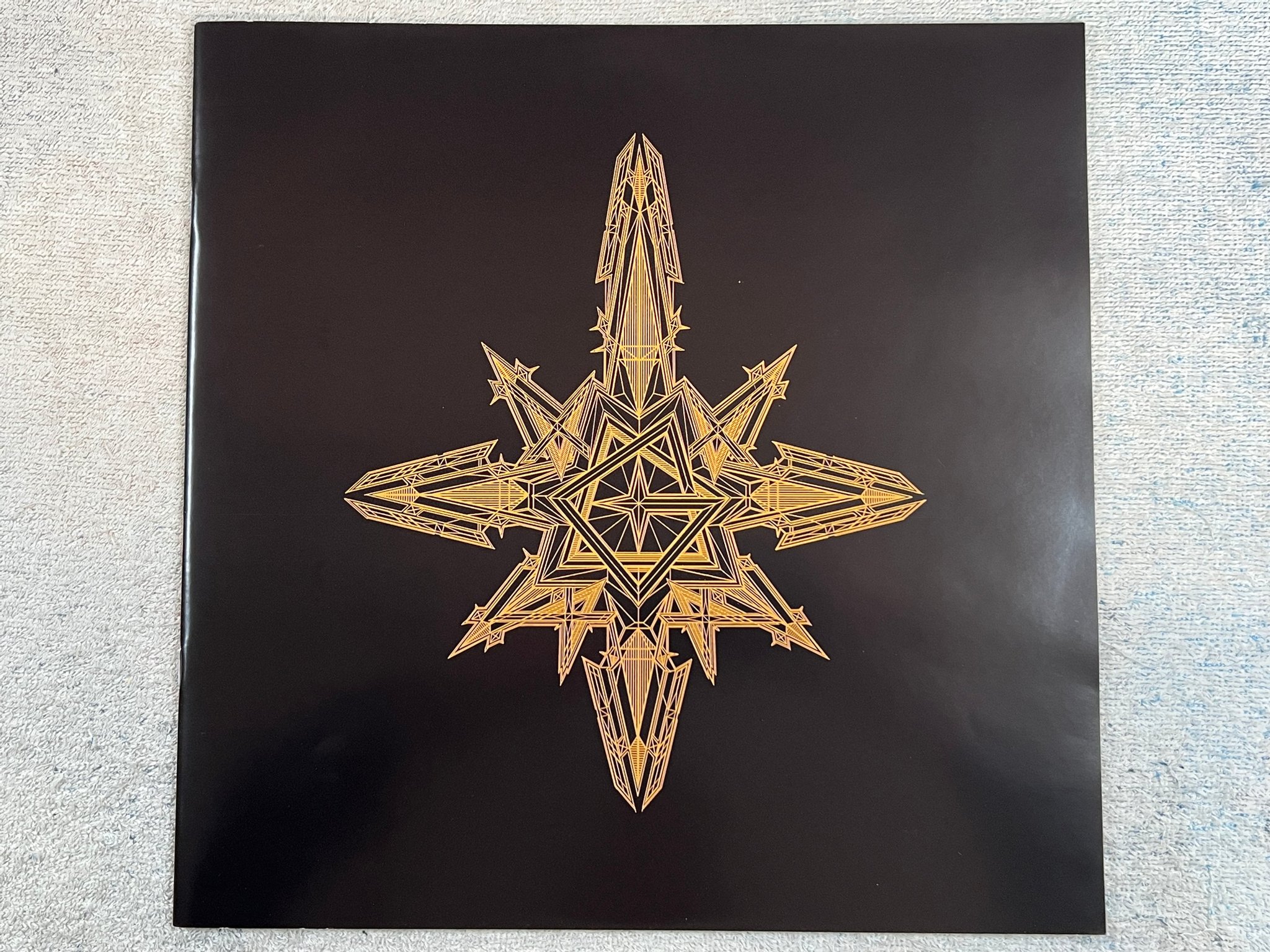 Omslagsbild för skivan GHOST Impera LP 2022 LOMA VISTA LVR02523 cyan edition 