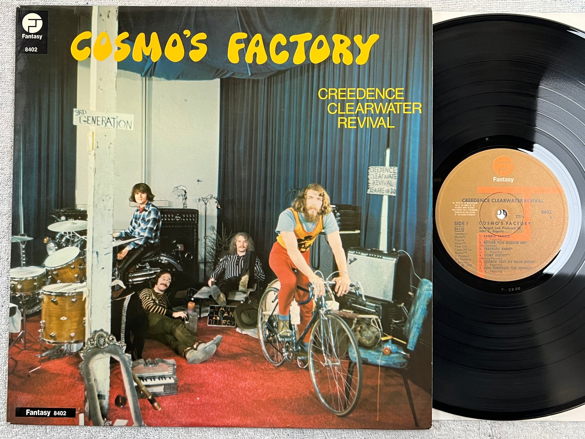 Omslagsbild för skivan CREEDENCE CLEARWATER REVIVAL cosmo's factory LP -70 ncb FANTASY 8402