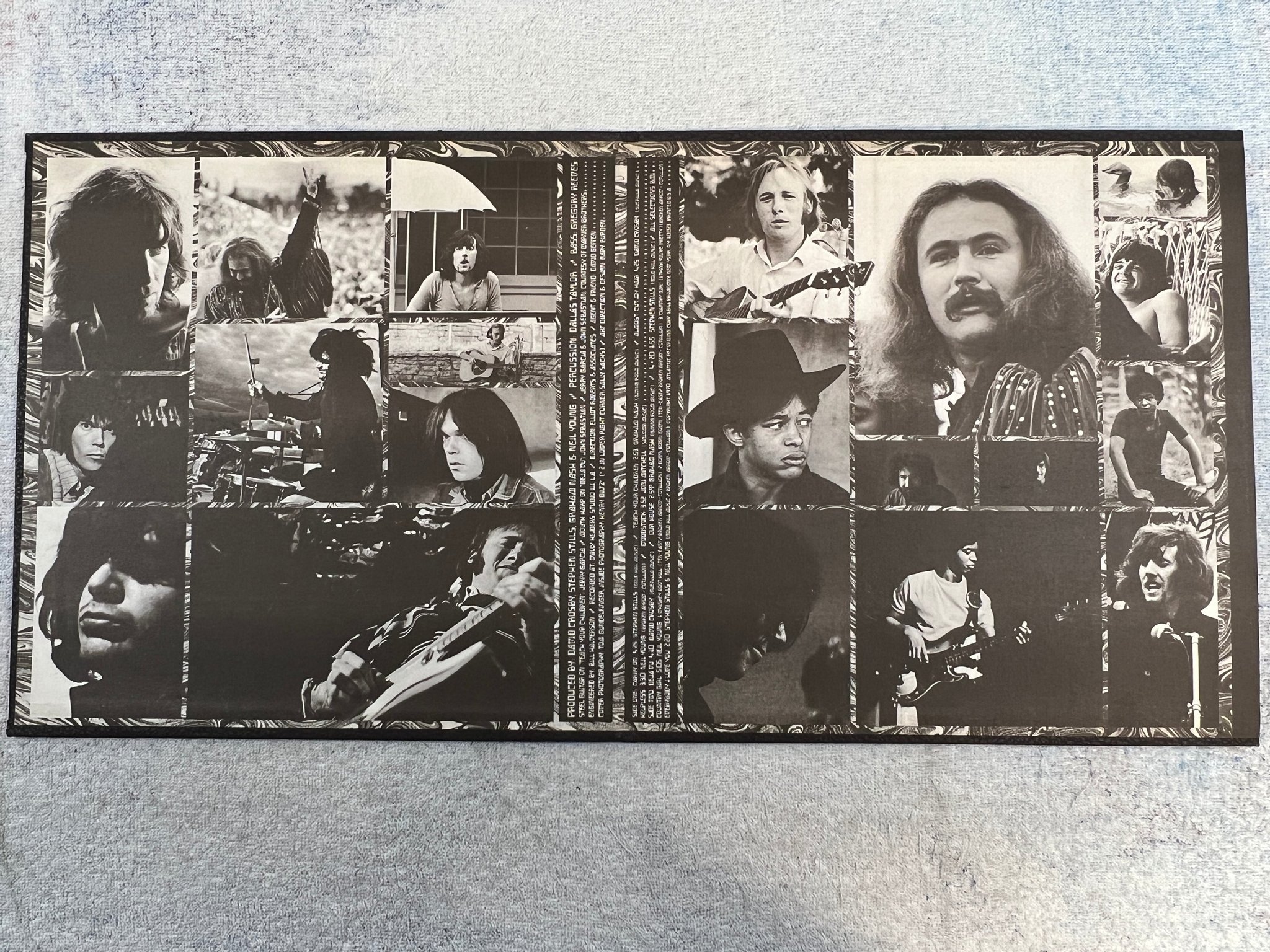 Omslagsbild för skivan CROSBY STILLS NASH & YOUNG deja vu LP -70 US ATLANTIC SD 7200 Faux-Leather cover