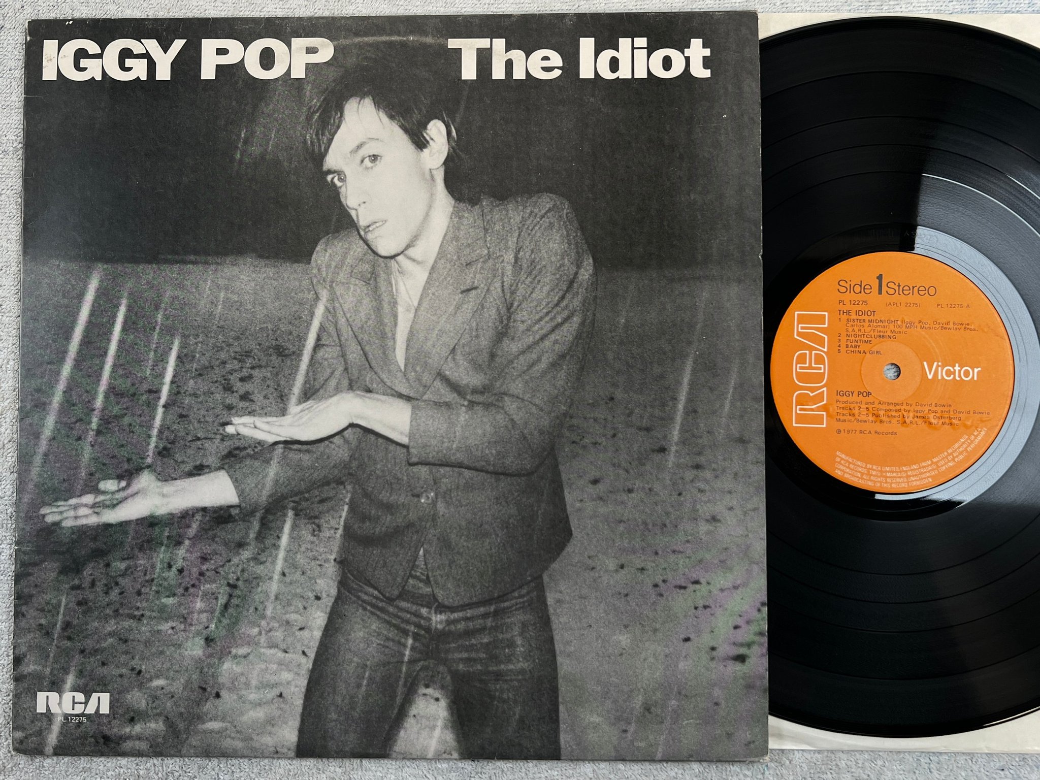 Omslagsbild för skivan IGGY POP the idiot LP -77 UK RCA PL 12275 