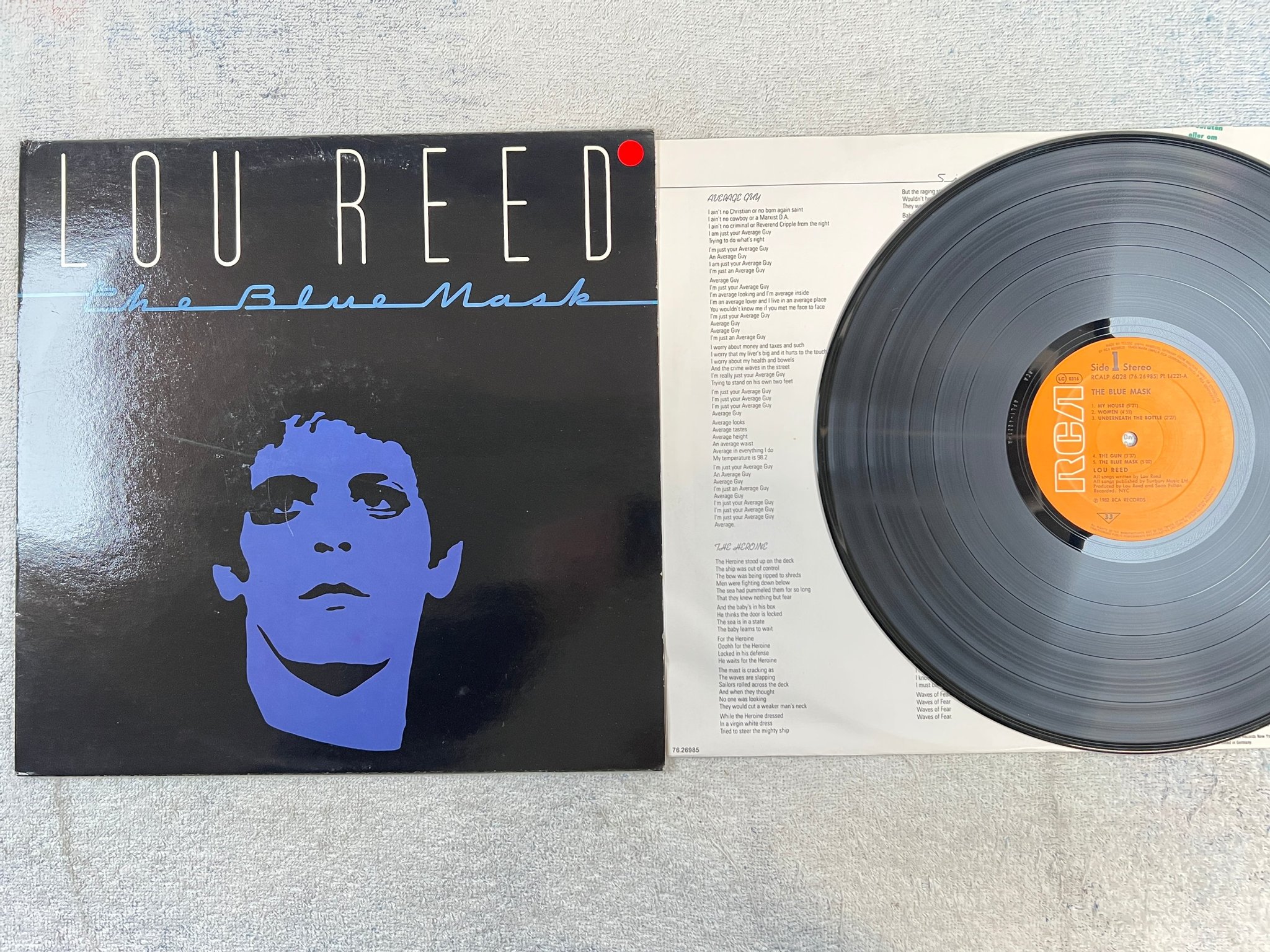Omslagsbild för skivan LOU REED the blue mask LP -82 Ger RCA RCALP 6028 