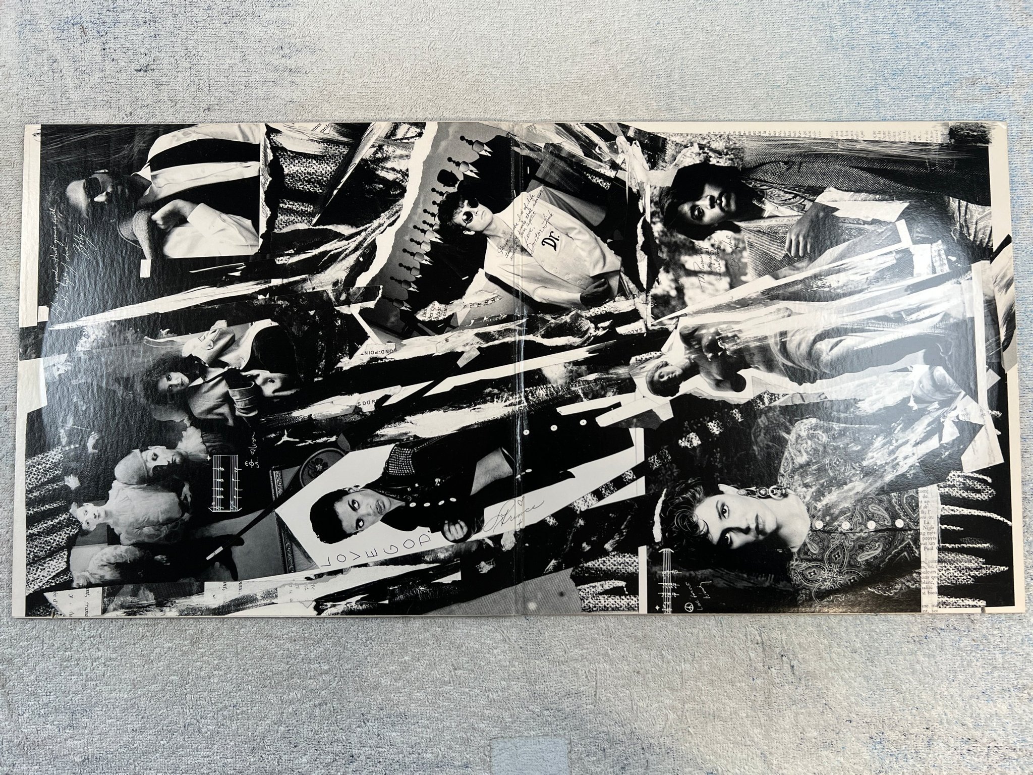 Omslagsbild för skivan PRINCE 6 THE REVOLUTION parade LP -86 US PAISLEY PARK 1-25395