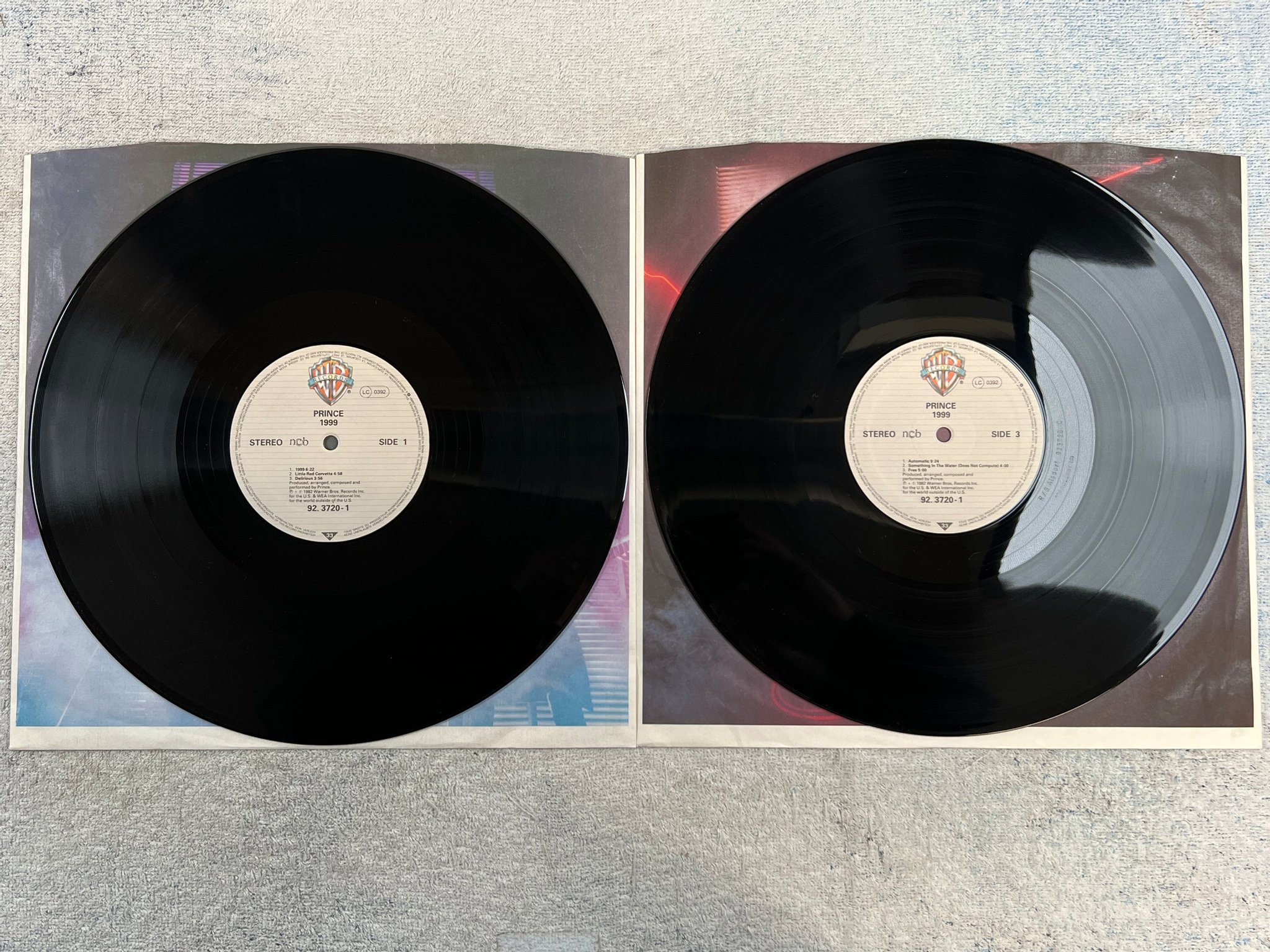 Omslagsbild för skivan PRINCE 1999 2xLP -82 ncb WARNER 92.3720-1