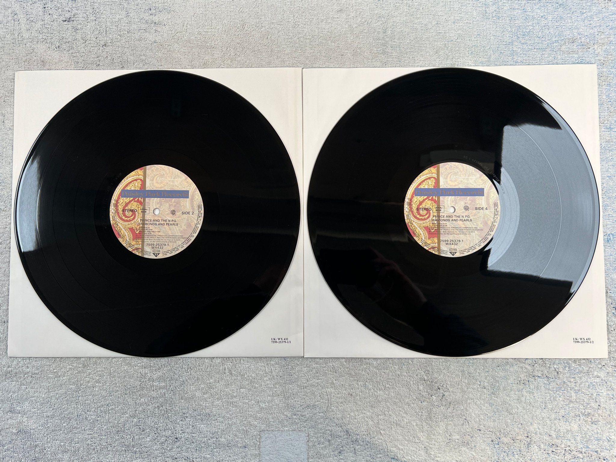 Omslagsbild för skivan PRINCE & THE N.P.G. diamonds and pearls 2xLP -91 PAISLEY PARK 7599-25379-1