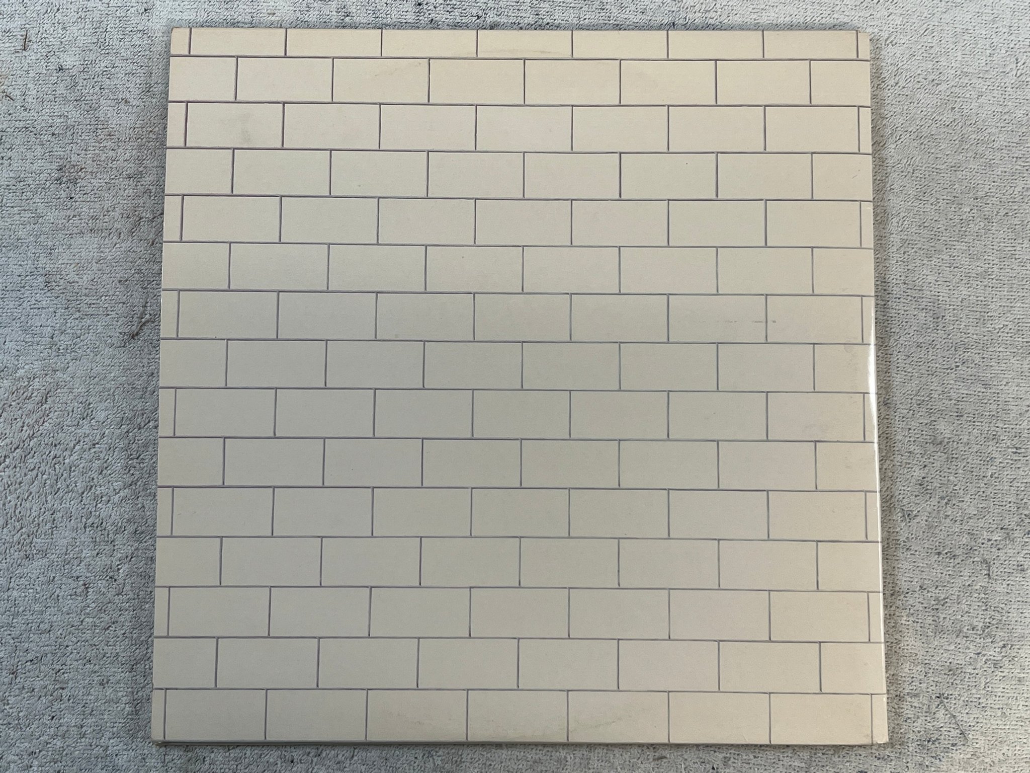 Omslagsbild för skivan PINK FLOYD the wall 2xLP -79 ncb HARVEST 7C 156-63410