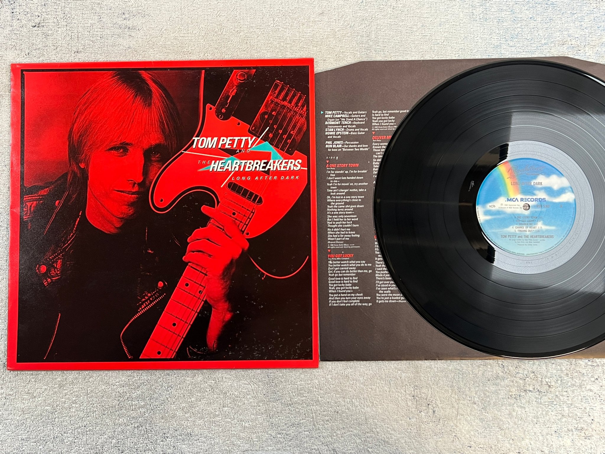 Omslagsbild för skivan TOM PETTY & THE HEARTBREAKERS long after dark LP -82 ncb BACKSTREET BSR 5360