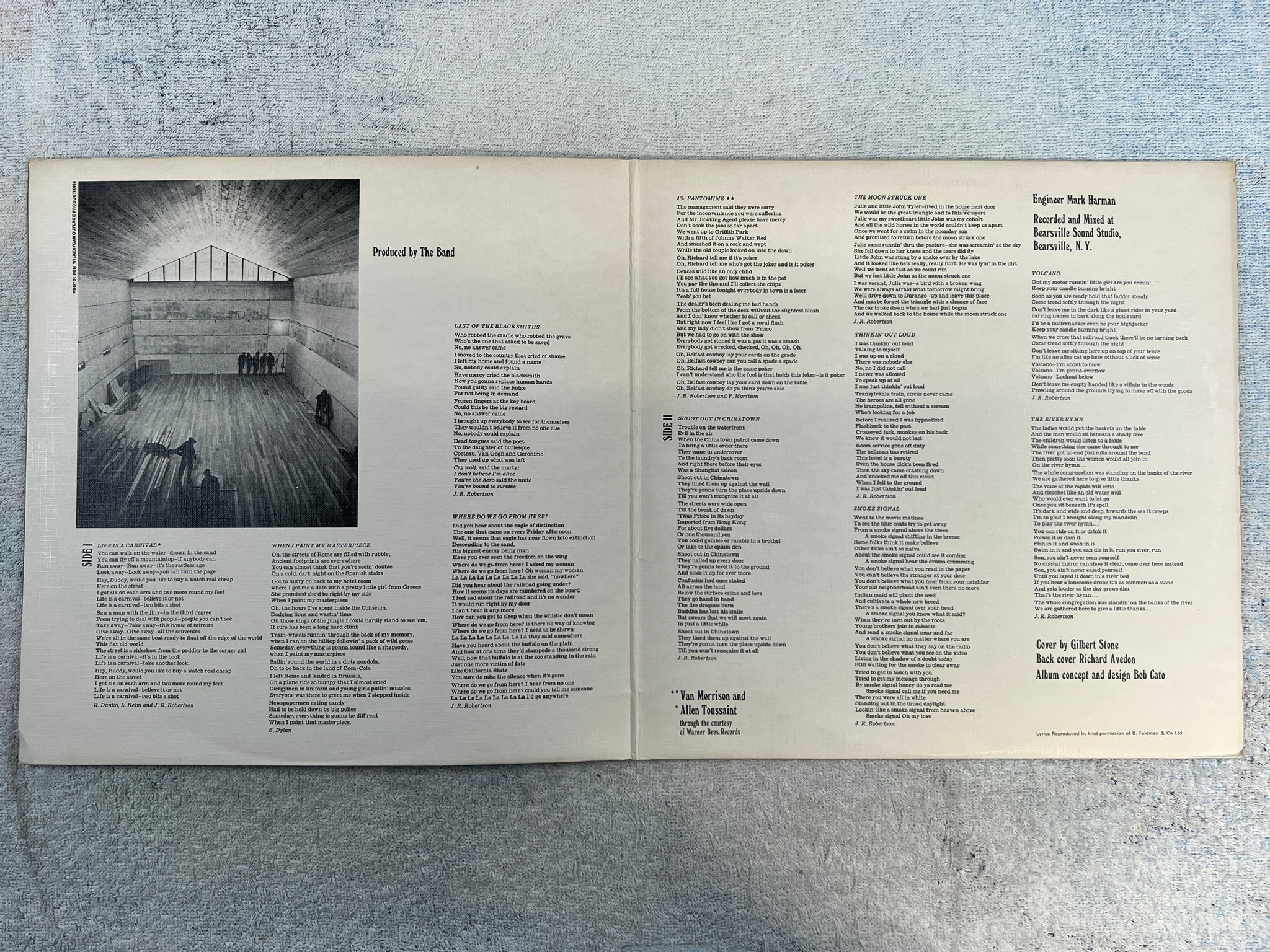 Omslagsbild för skivan THE BAND cahoots LP -71 UK CAPITOL EA-ST 651