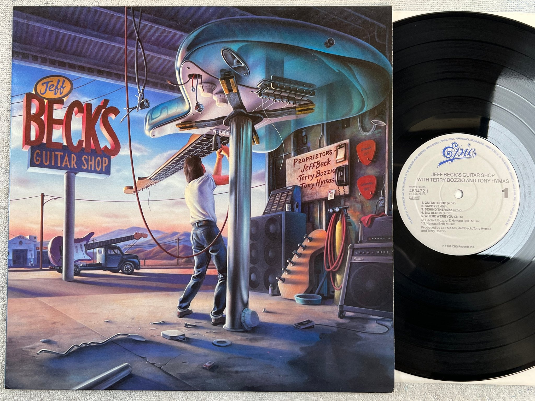 Omslagsbild för skivan JEFF BECK JEFF BECK'S GUITAR SHOP LP -89 EPIC 4634721