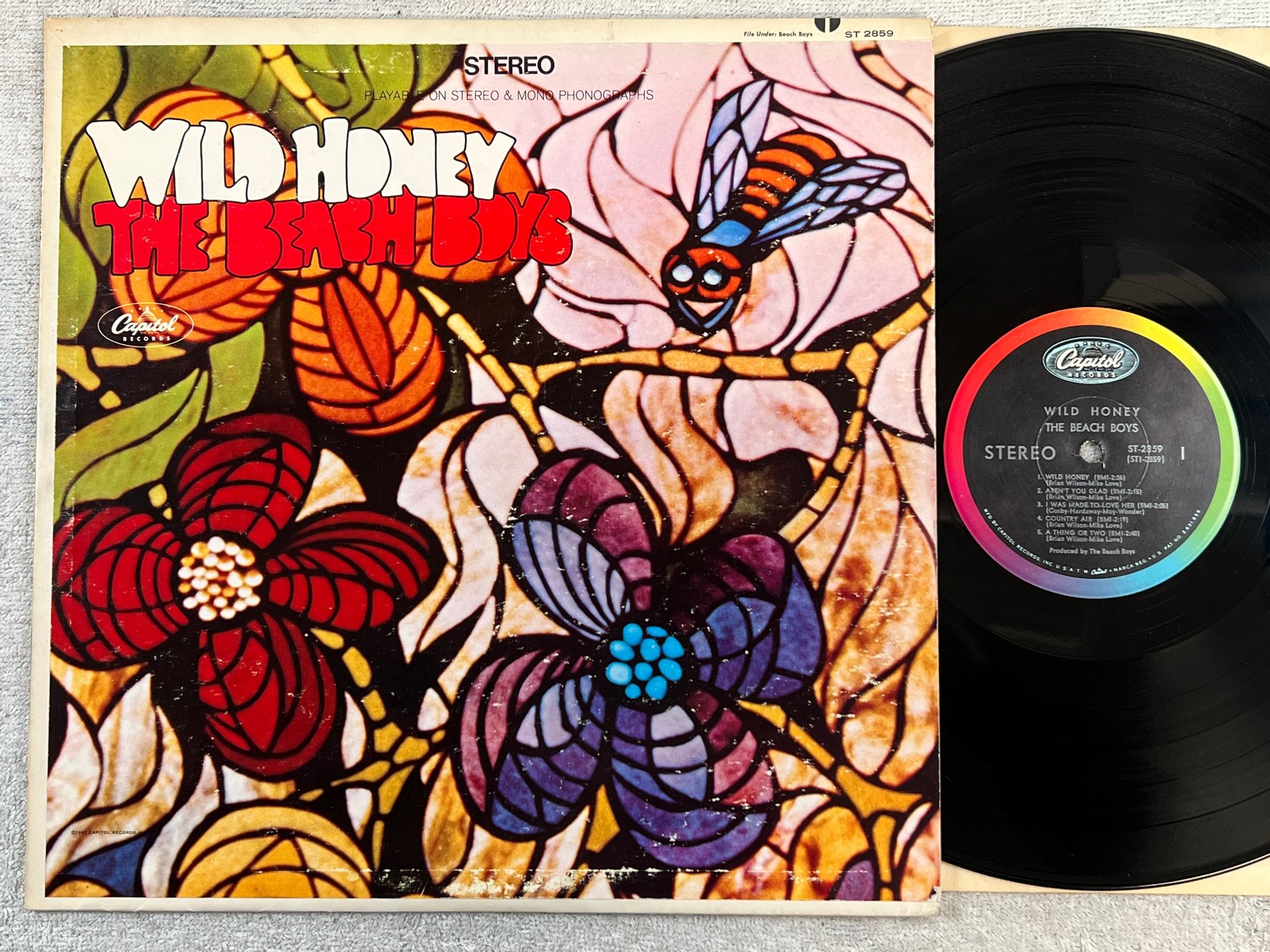 Omslagsbild för skivan THE BEACH BOYS wild honey LP US CAPITOL ST 2859