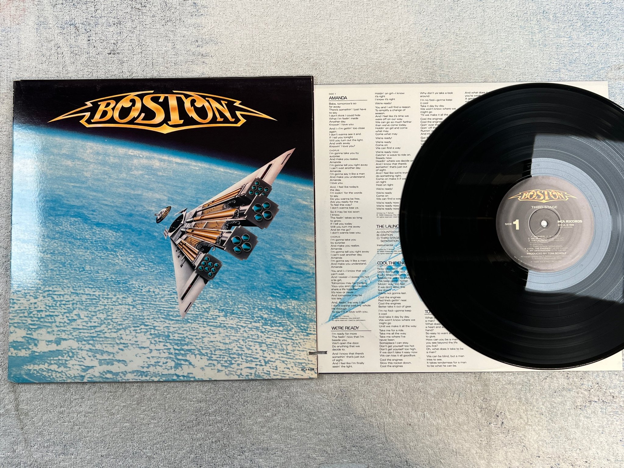 Omslagsbild för skivan BOSTON third stage LP -86 US MCA 6188 