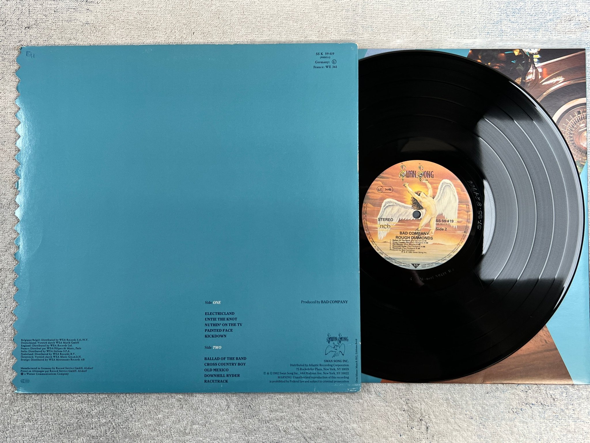 Omslagsbild för skivan BAD COMPANY rough diamonds LP -82 ncb SWAN SONG SS 59419