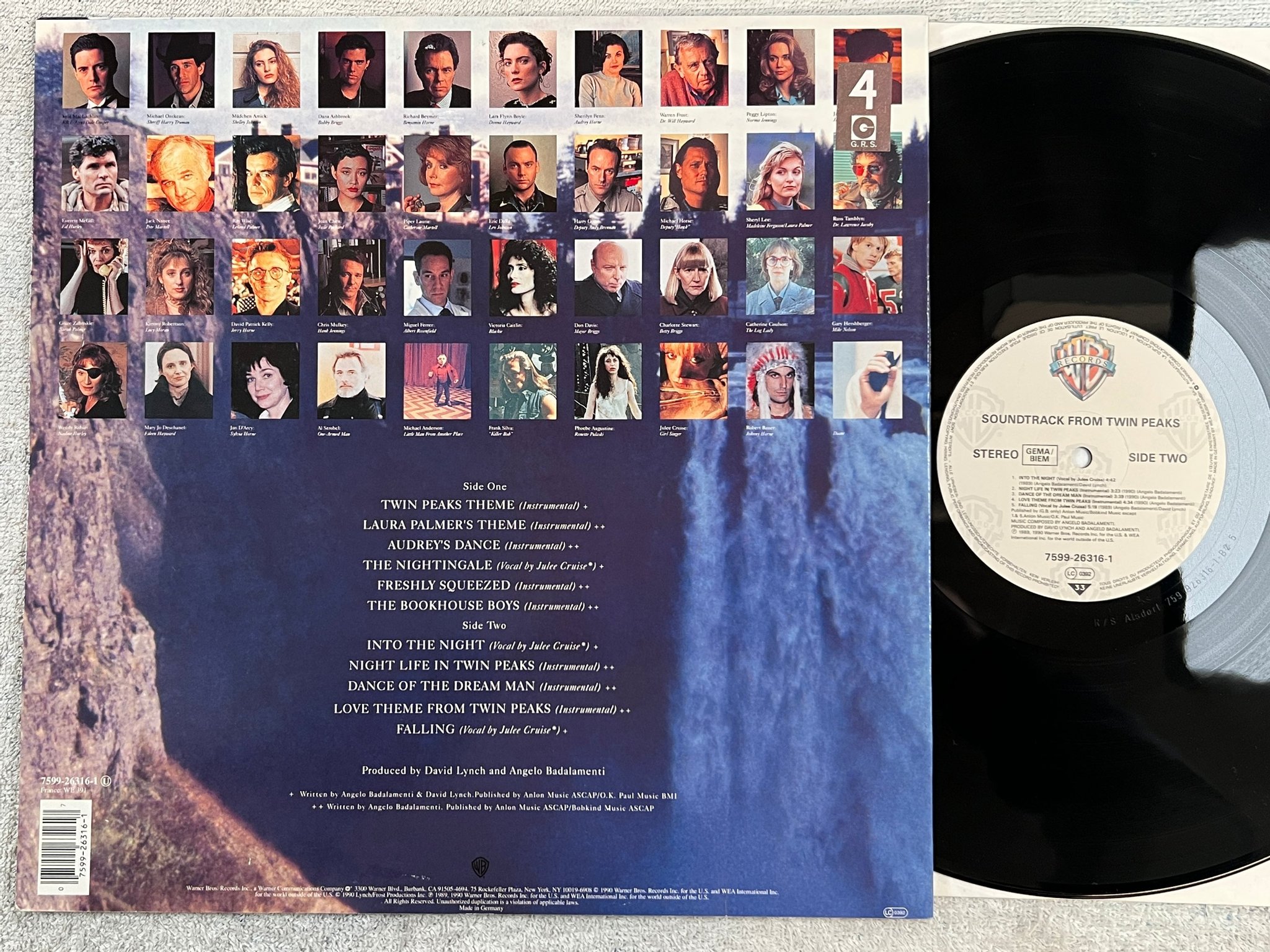 Omslagsbild för skivan DAVID LYNCH / ANGELO BADALAMENTI Twin Peaks LP -90 Ger WARNER 7599-26316-1