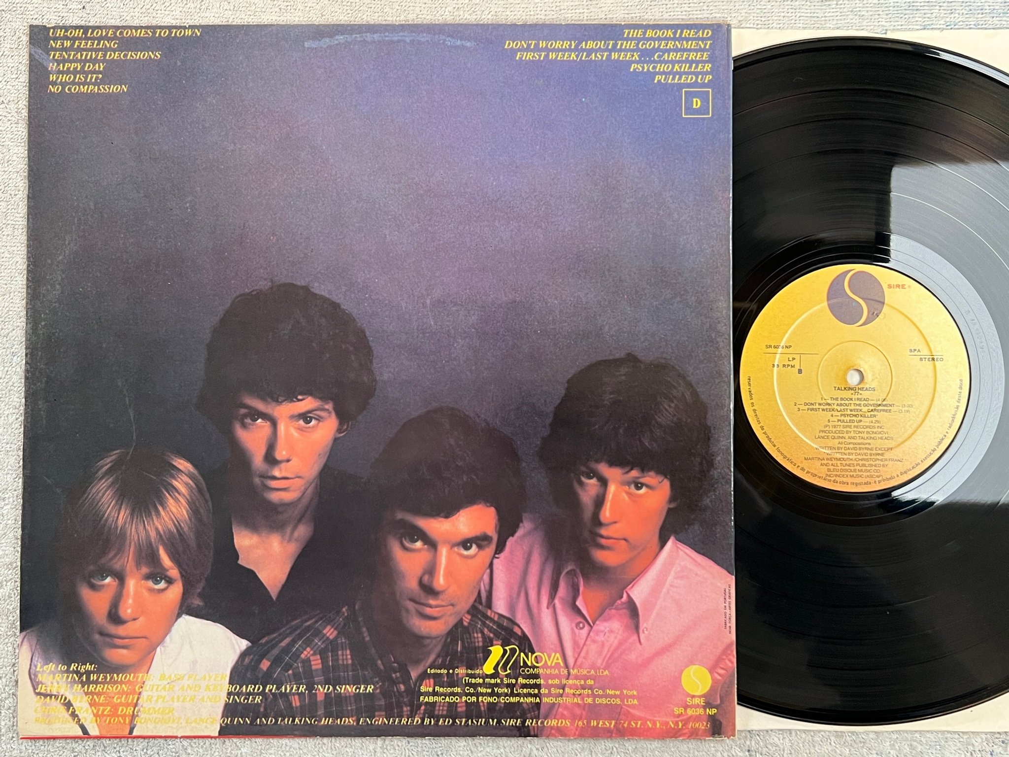 Omslagsbild för skivan TALKING HEADS "77" LP Portugal SIRE SR 6036 NP