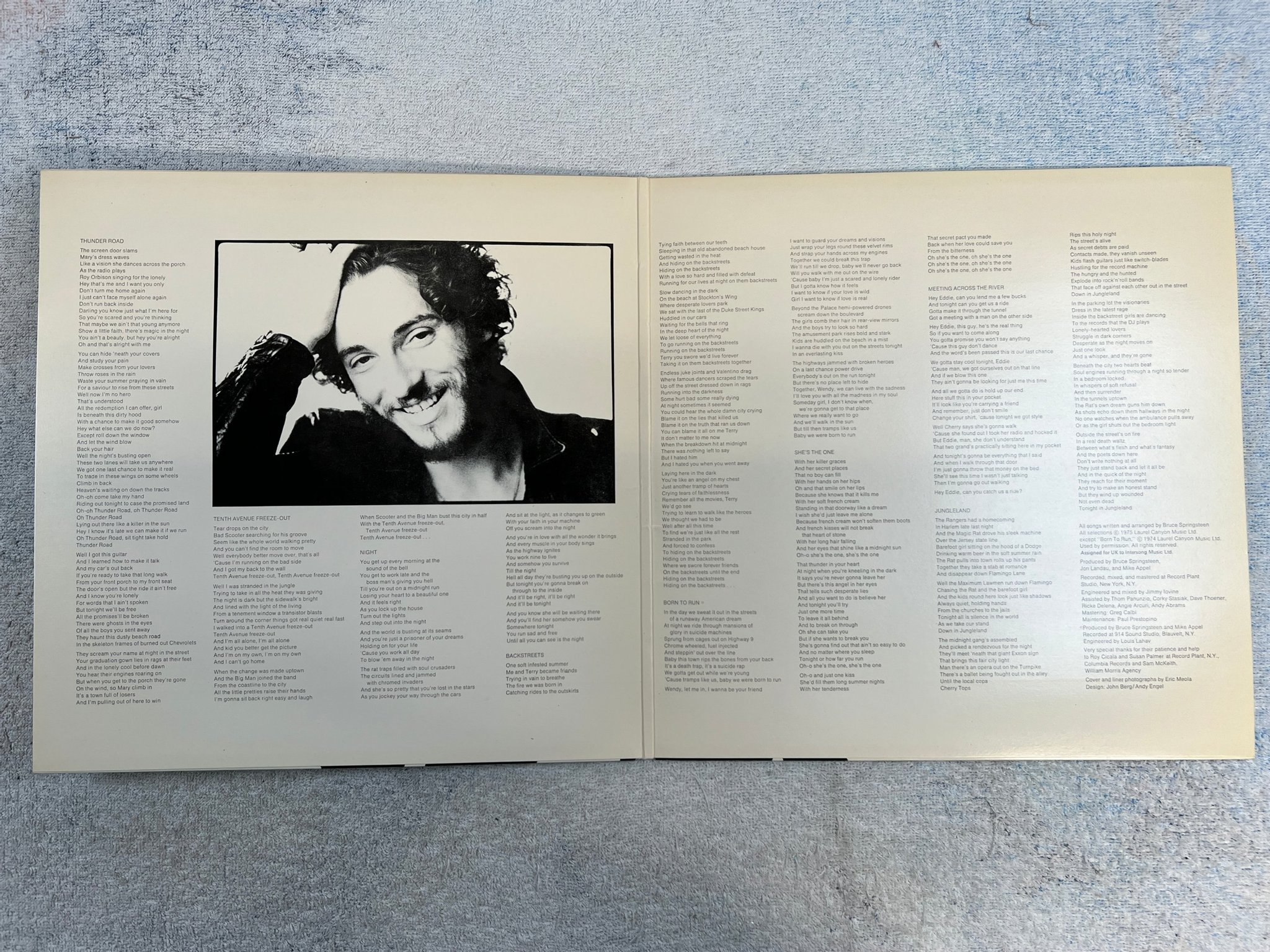 Omslagsbild för skivan BRUCE SPRINGSTEEN born to run LP -75 UK CBS S 69170