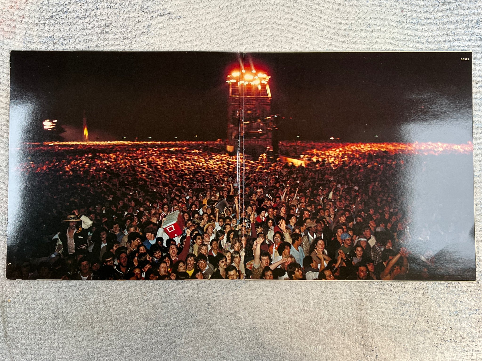 Omslagsbild för skivan SIMON & GARFUNKEL the concert in central park 2xLP -82 Hol GEFFEN GEF 88575