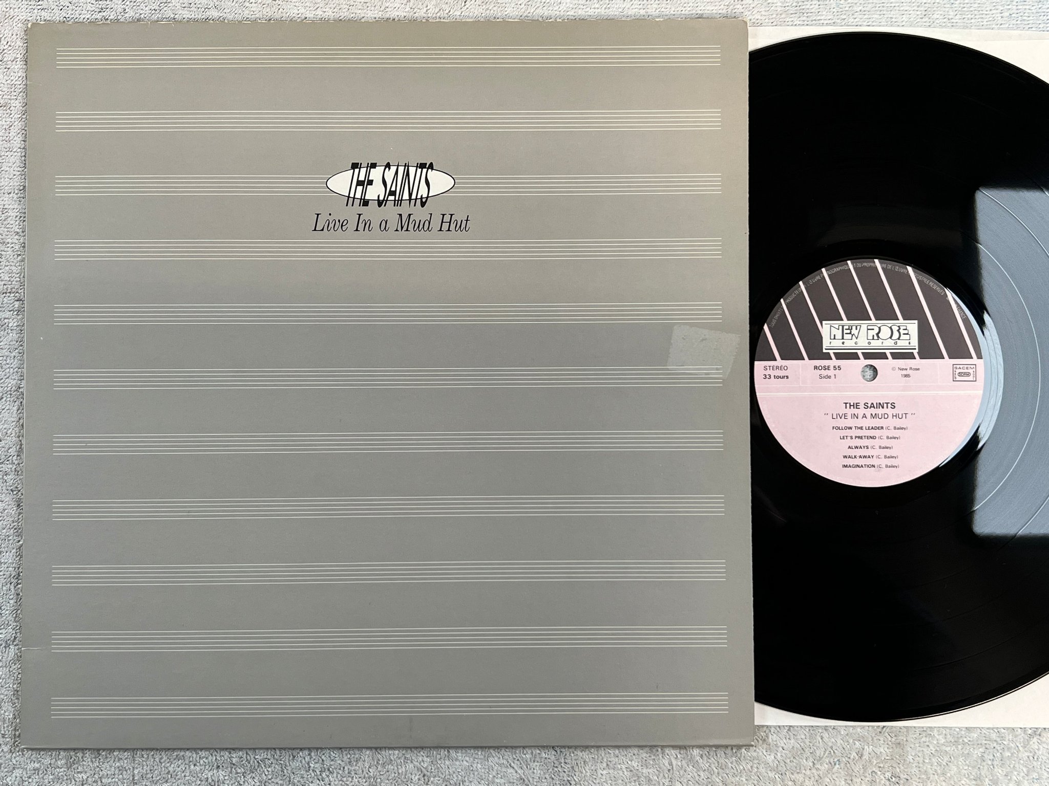 Omslagsbild för skivan THE SAINTS live in a mud hut LP -85 fra NEW ROSE ROSE 55