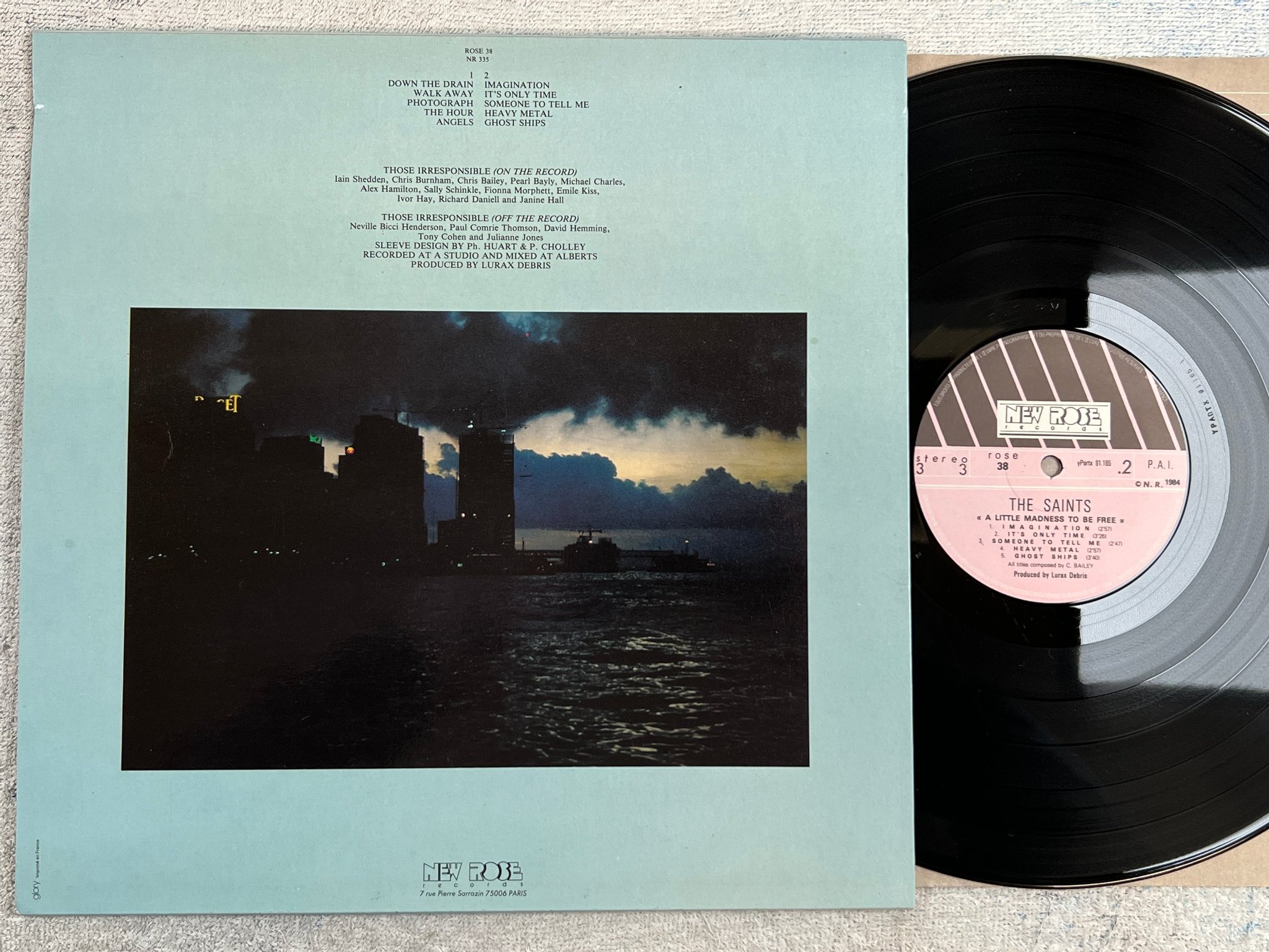 Omslagsbild för skivan THE SAINTS a little madness to be free LP -84 fra NEW ROSE ROSE 38