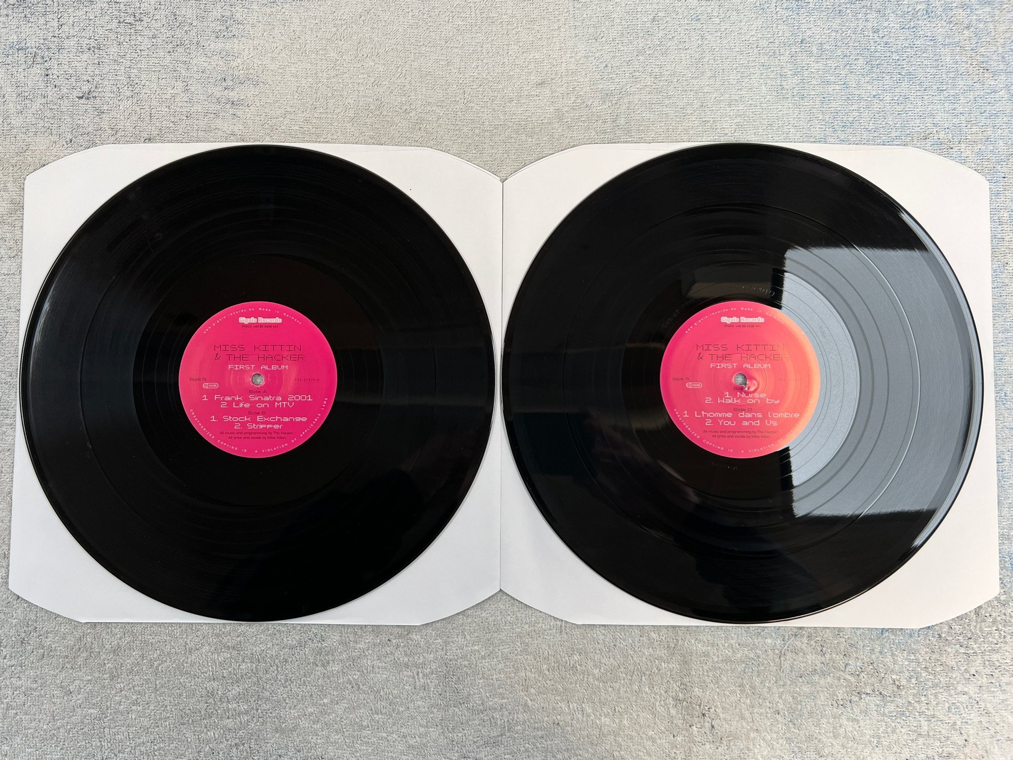 Omslagsbild för skivan Miss Kittin & The Hacker – First Album 2xLP 2001 GIGOLO 75 synth pop