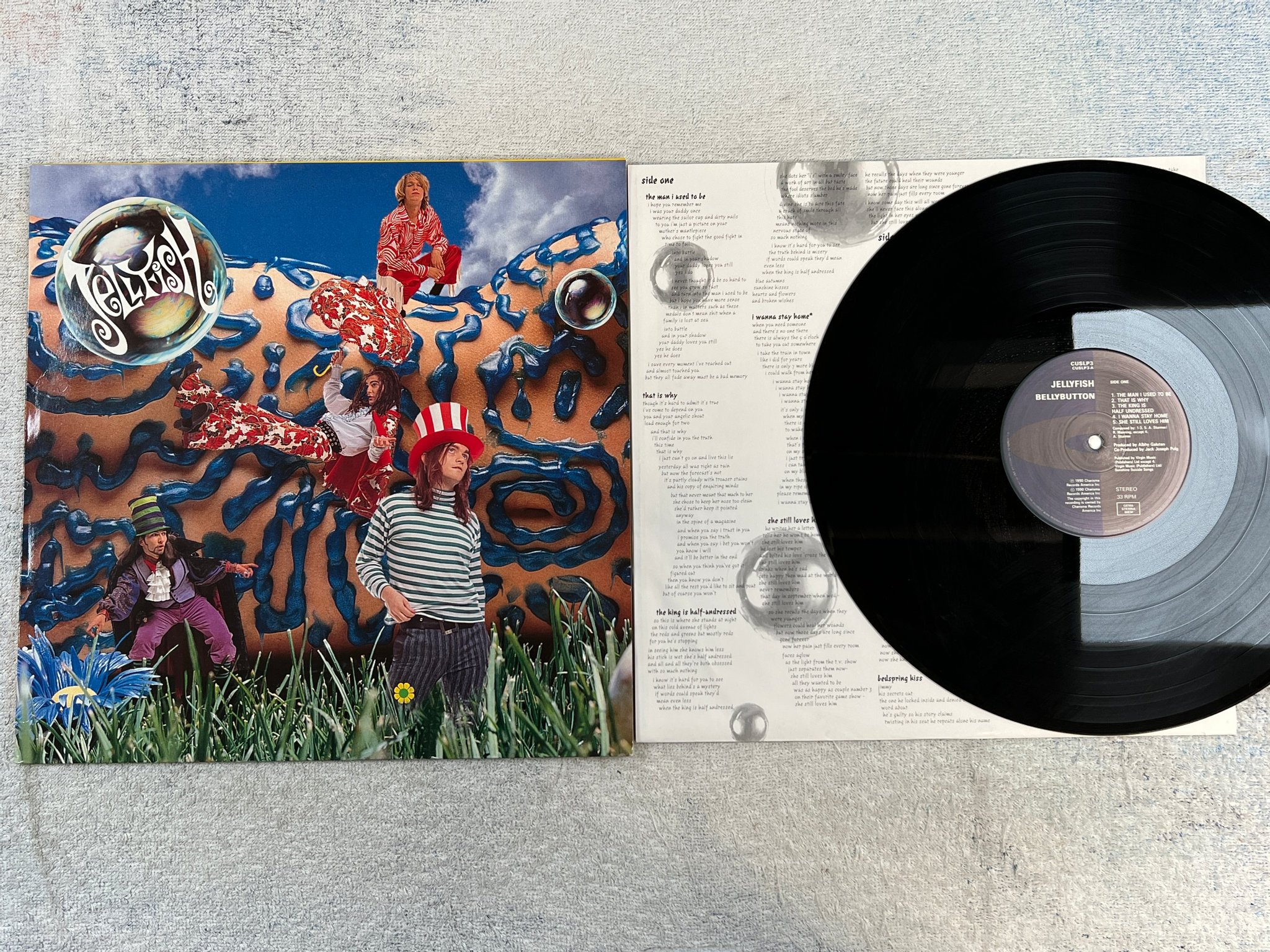 Omslagsbild för skivan JELLYFISH bellybutton LP -90 CHARISMA CUSLP3