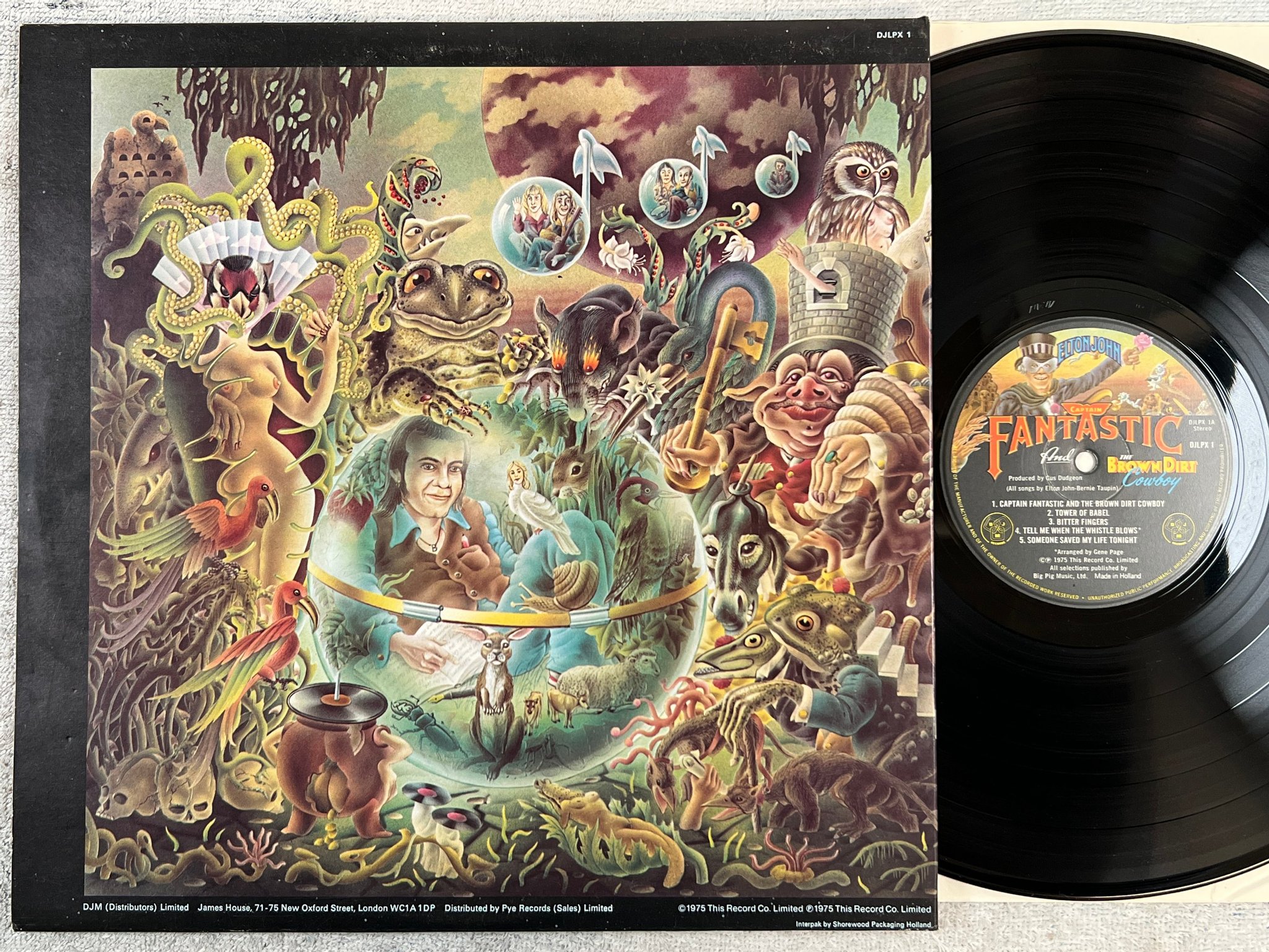 Omslagsbild för skivan ELTON JOHN captain fantastic LP -75 UK DJM DJLPX1 