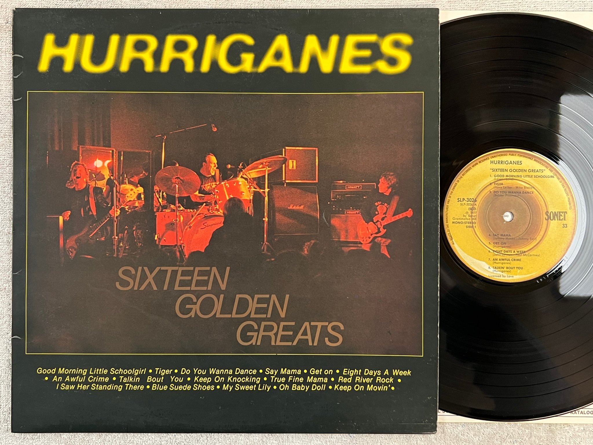 Omslagsbild för skivan HURRIGANES sixteen golden greats LP -77 ncb SONET SLP 3026