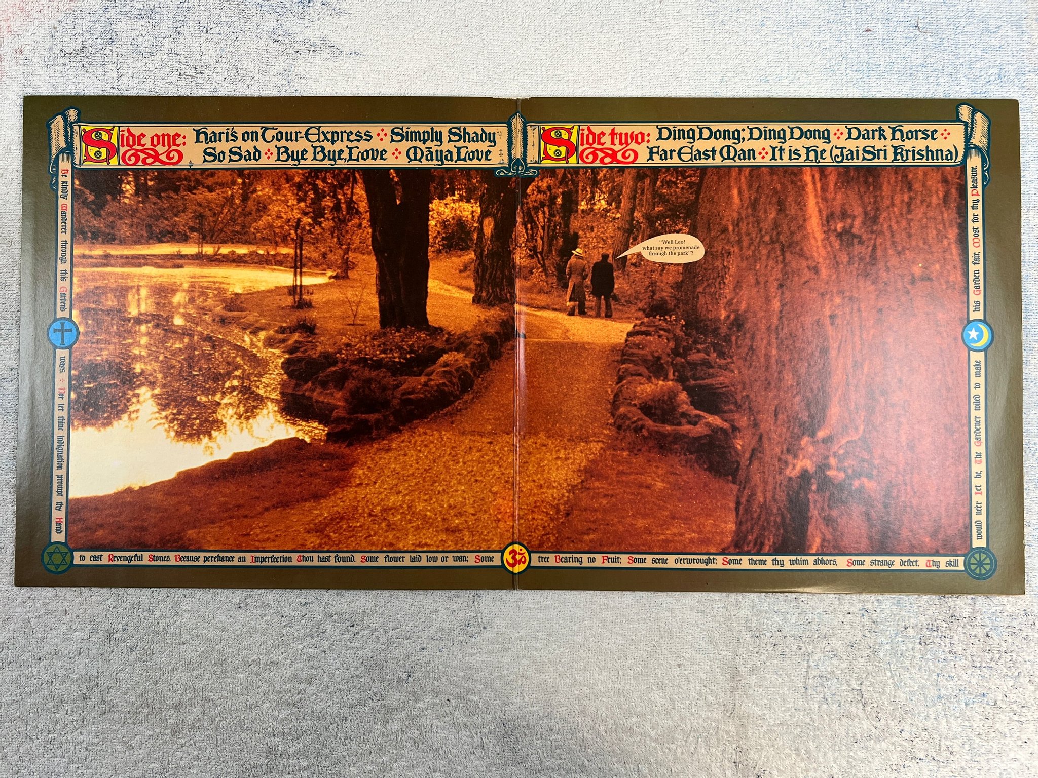 Omslagsbild för skivan GEORGE HARRISON dark horse LP -74 UK EMI PAS 10008