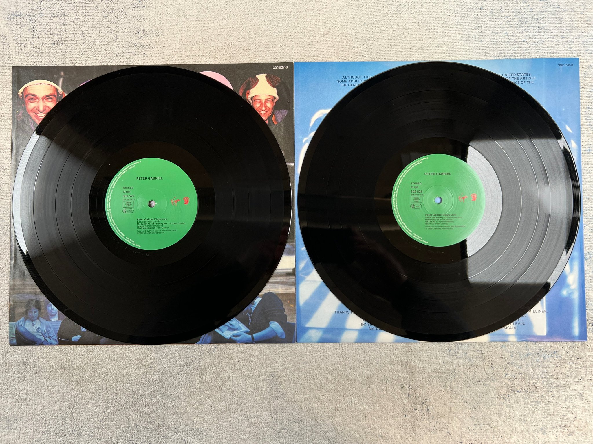 Omslagsbild för skivan PETER GABRIEL plays live 2xLP -83 Ger VIRGIN 302528