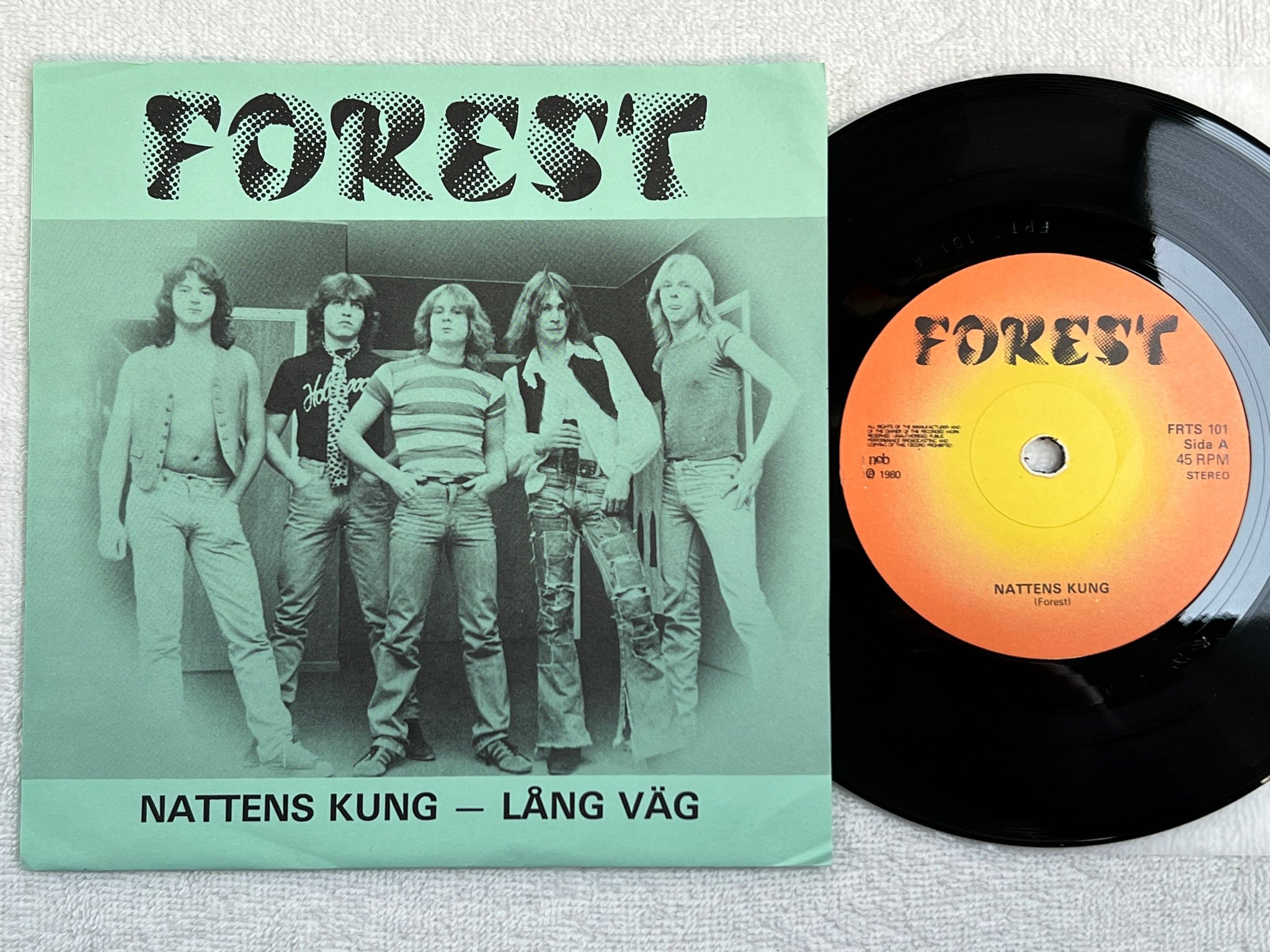 Omslagsbild för skivan FOREST nattens kung 7"single -80 FRTS 101private pressing