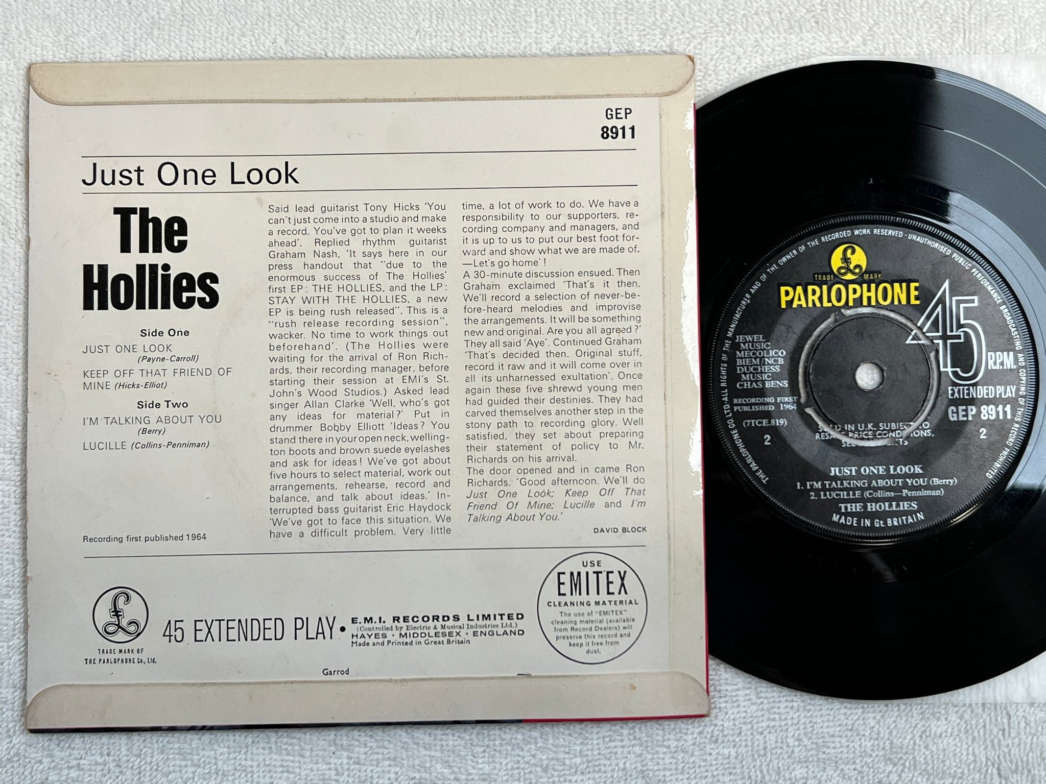 Omslagsbild för skivan THE HOLLIES just one look 7"single -64 PARLOPHONE GEP 8911