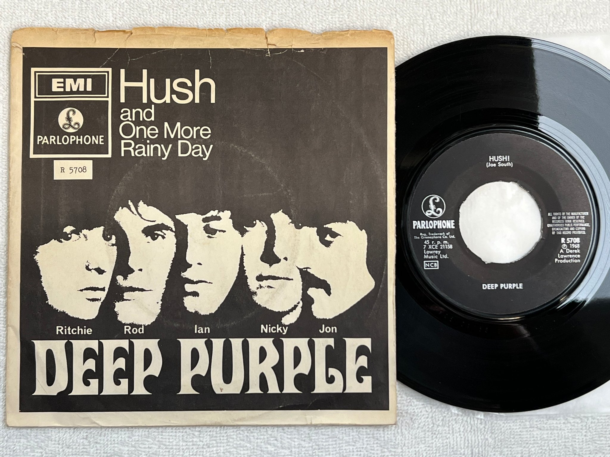 Omslagsbild för skivan DEEP PURPLE hush 7"single -68 PARLOPHONE R 5708