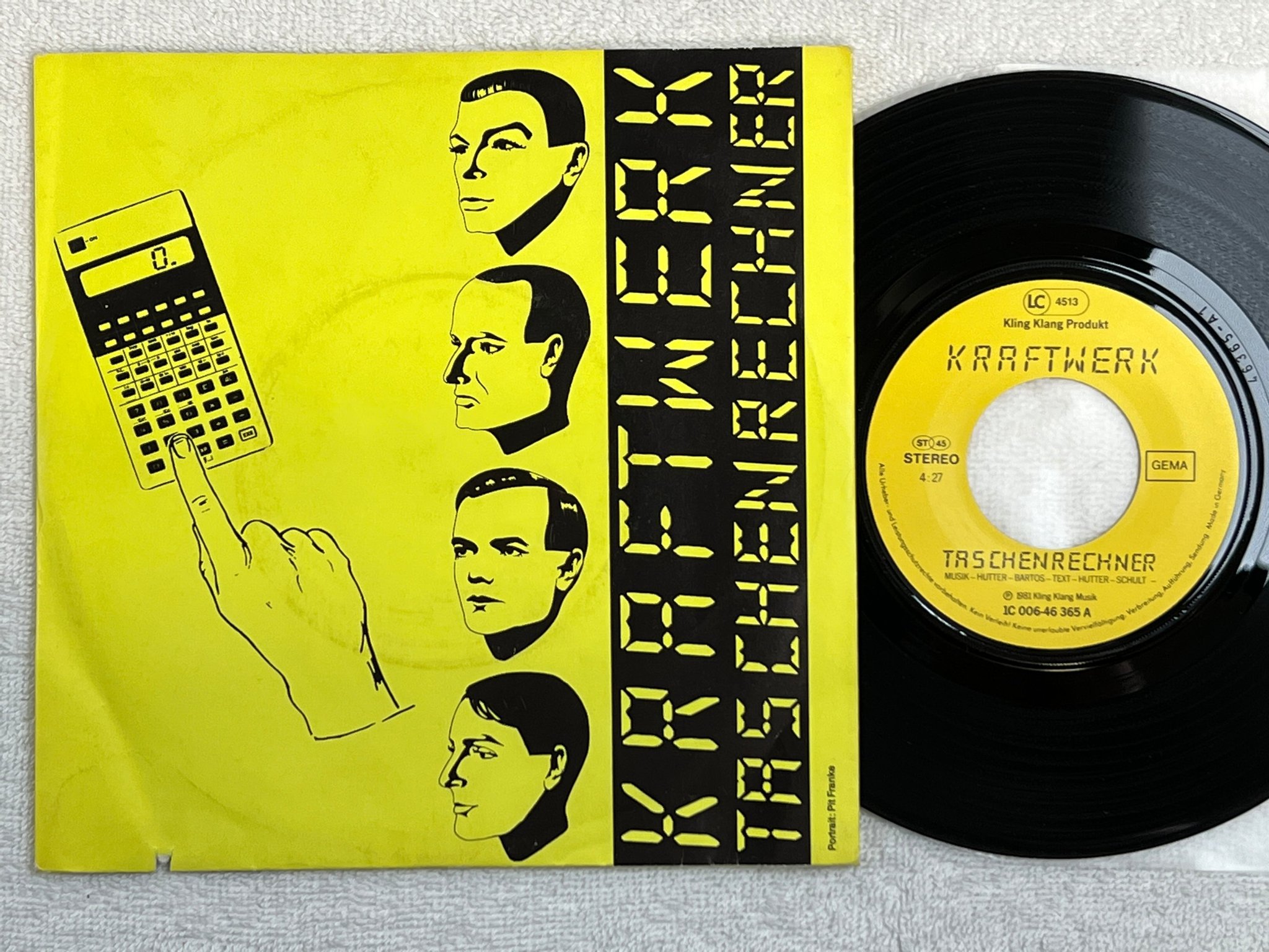 Omslagsbild för skivan KRAFTWERK Taschenrechner 7"single -81 LC-4513
