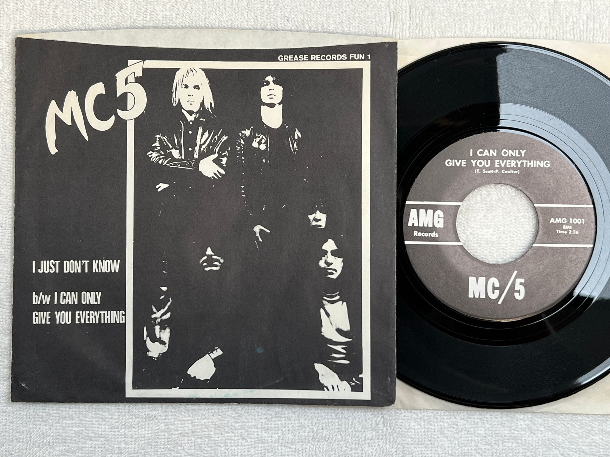 Omslagsbild för skivan MC/5 i just dont know 7"single re AMG 1001