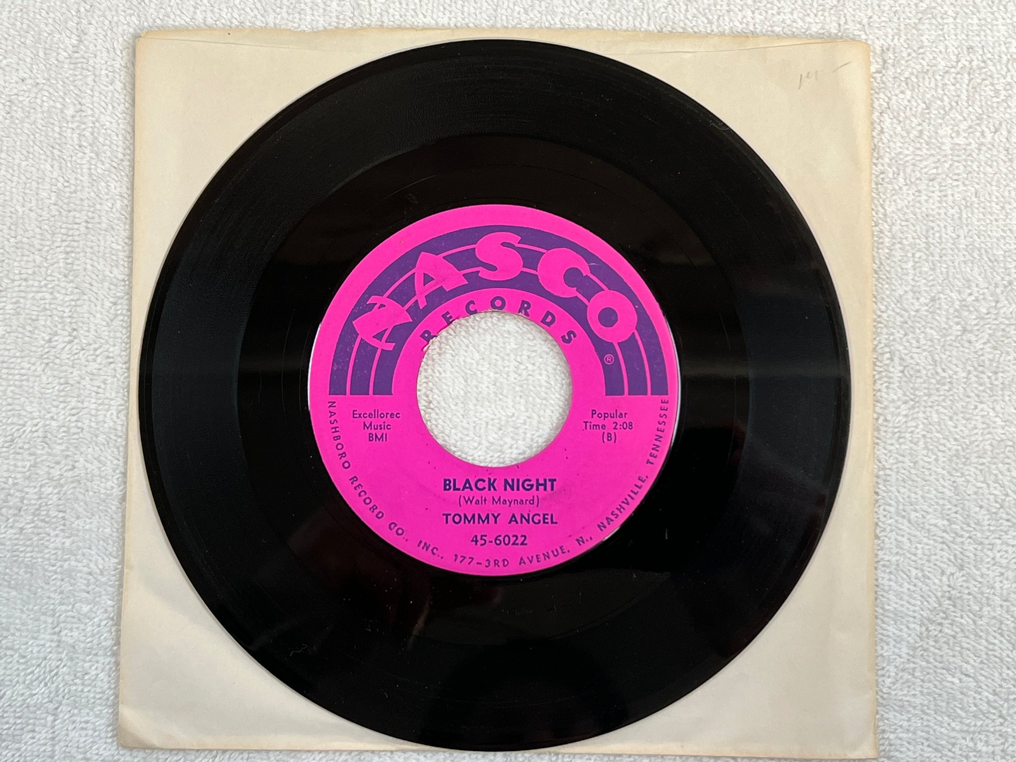 Omslagsbild för skivan TOMMY ANGEL honey bee (i love you) 7"single US NASCO 45-6022